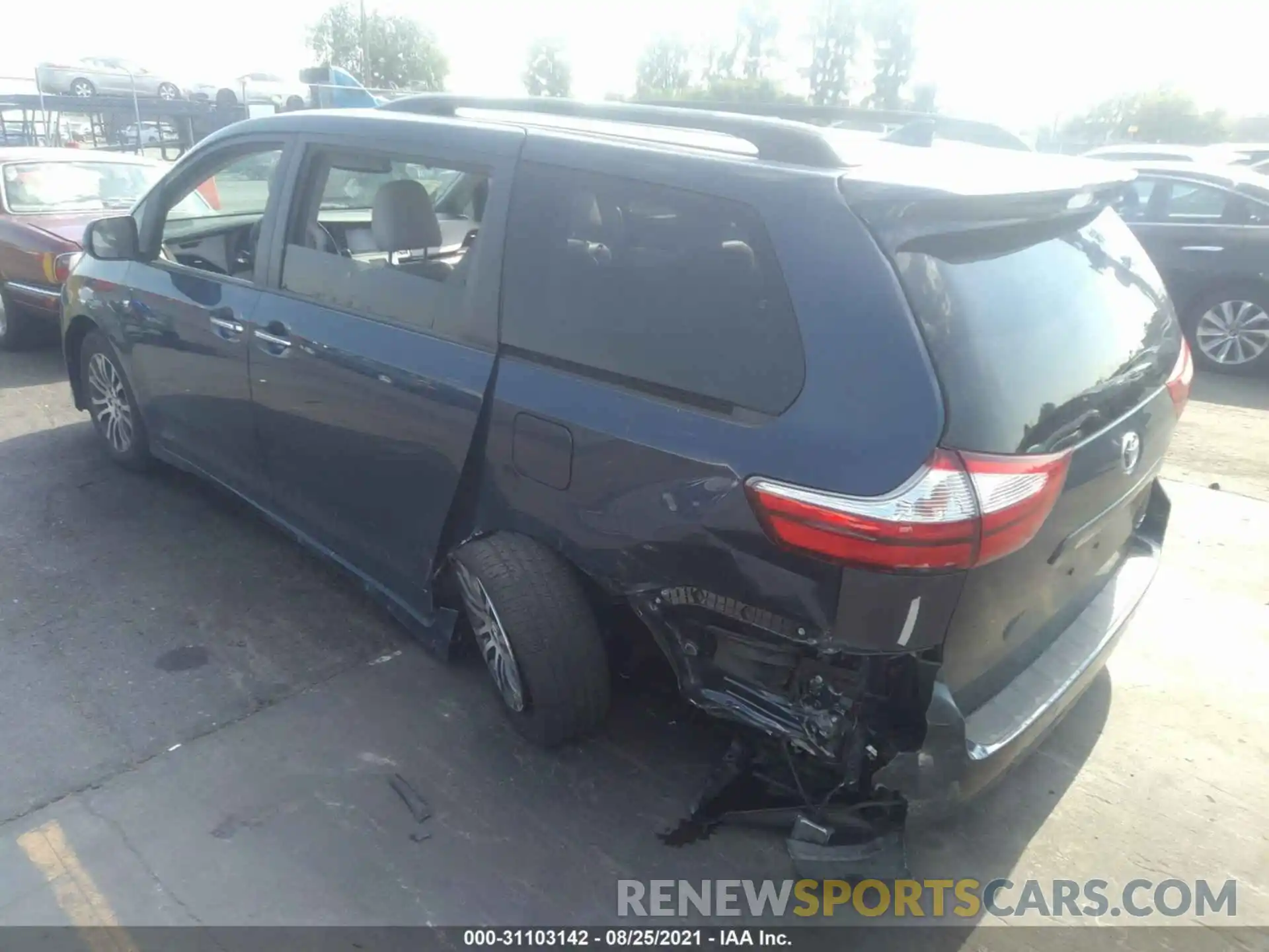 3 Фотография поврежденного автомобиля 5TDYZ3DC3KS987515 TOYOTA SIENNA 2019