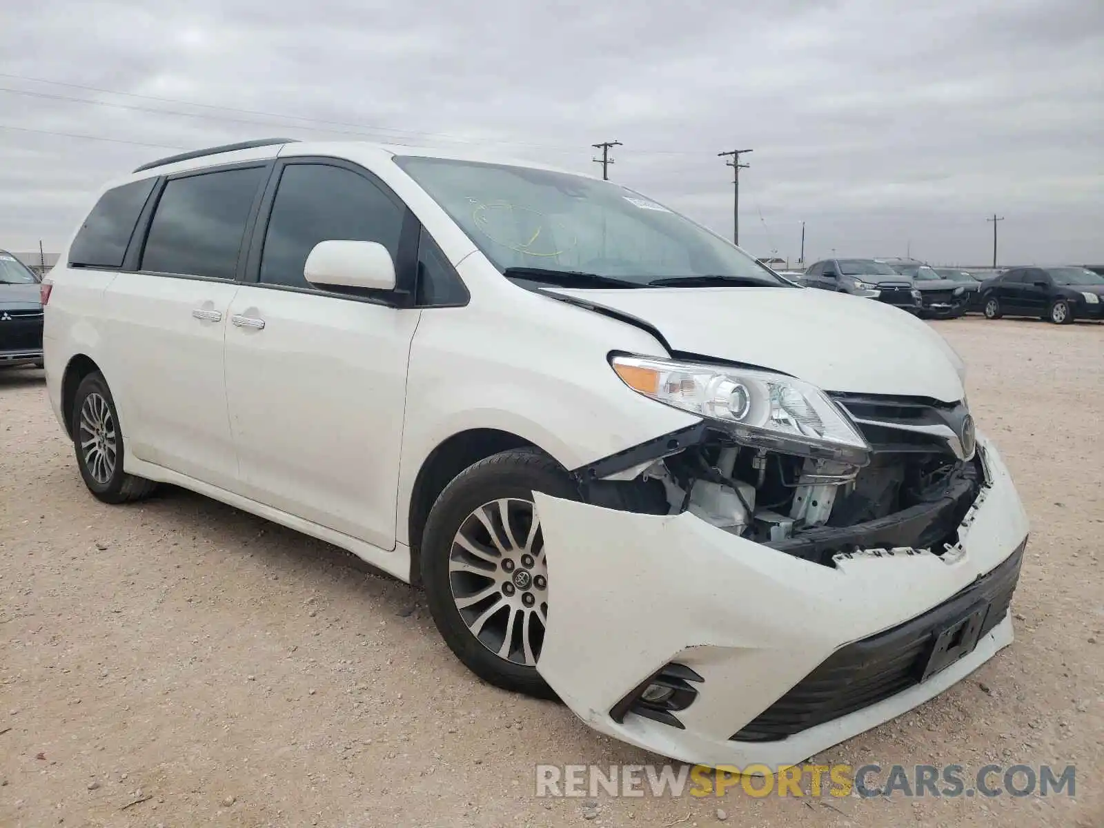 1 Фотография поврежденного автомобиля 5TDYZ3DC3KS992441 TOYOTA SIENNA 2019