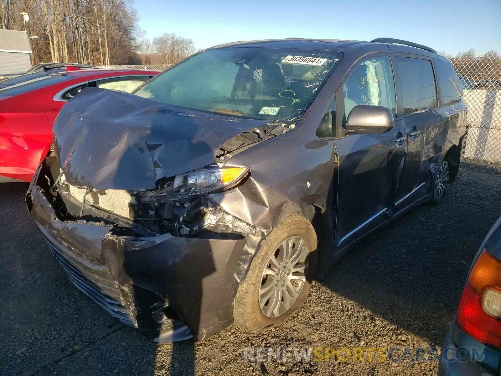 2 Photograph of a damaged car 5TDYZ3DC3KS993198 TOYOTA SIENNA 2019