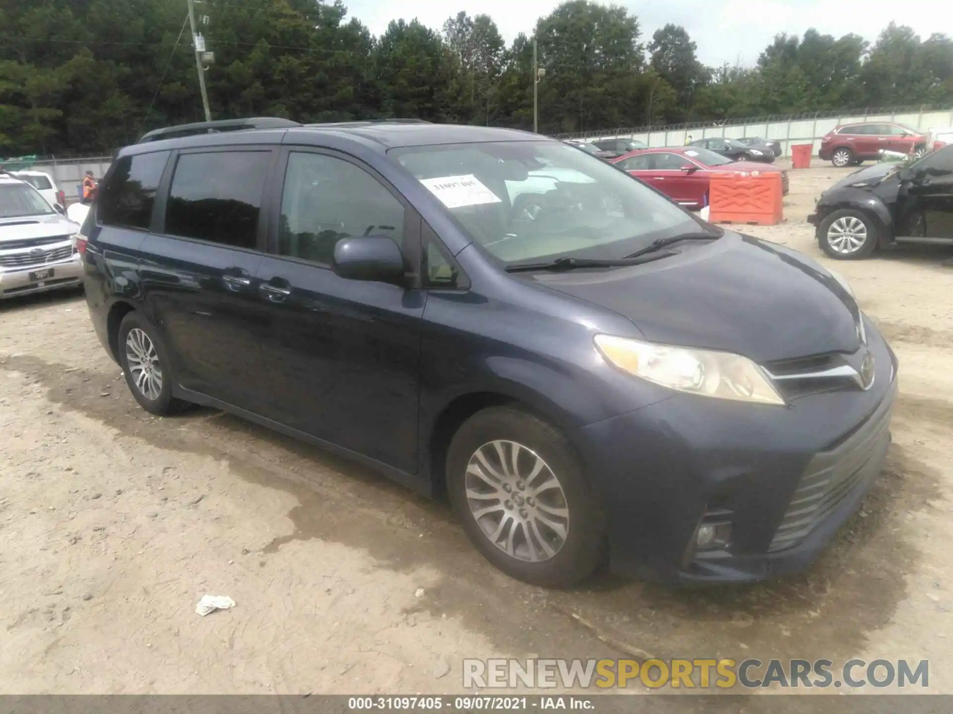 1 Фотография поврежденного автомобиля 5TDYZ3DC3KS999860 TOYOTA SIENNA 2019