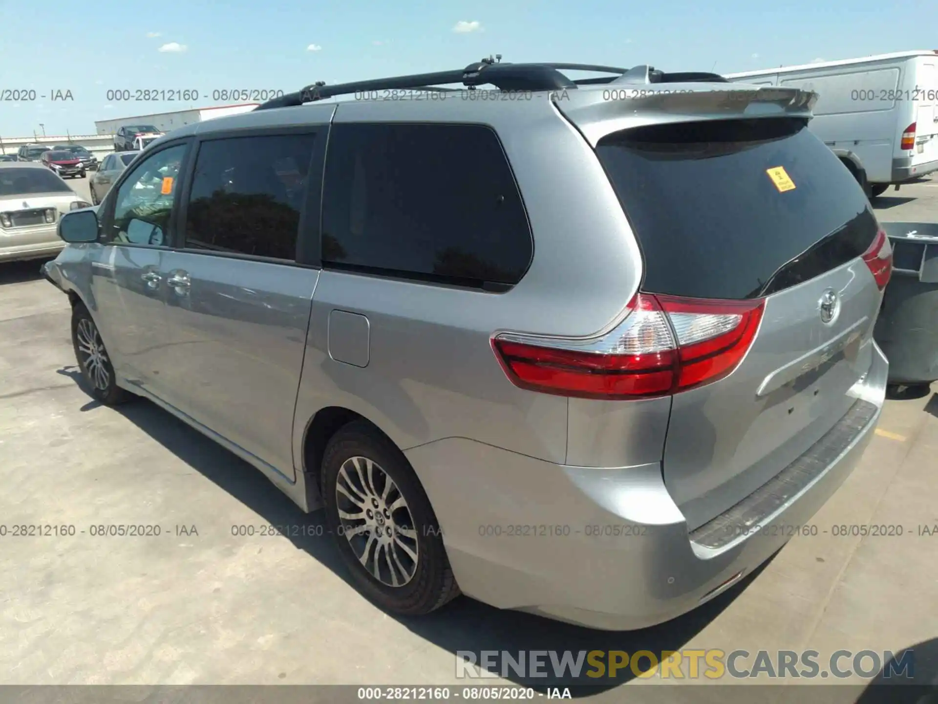 3 Фотография поврежденного автомобиля 5TDYZ3DC4KS003210 TOYOTA SIENNA 2019