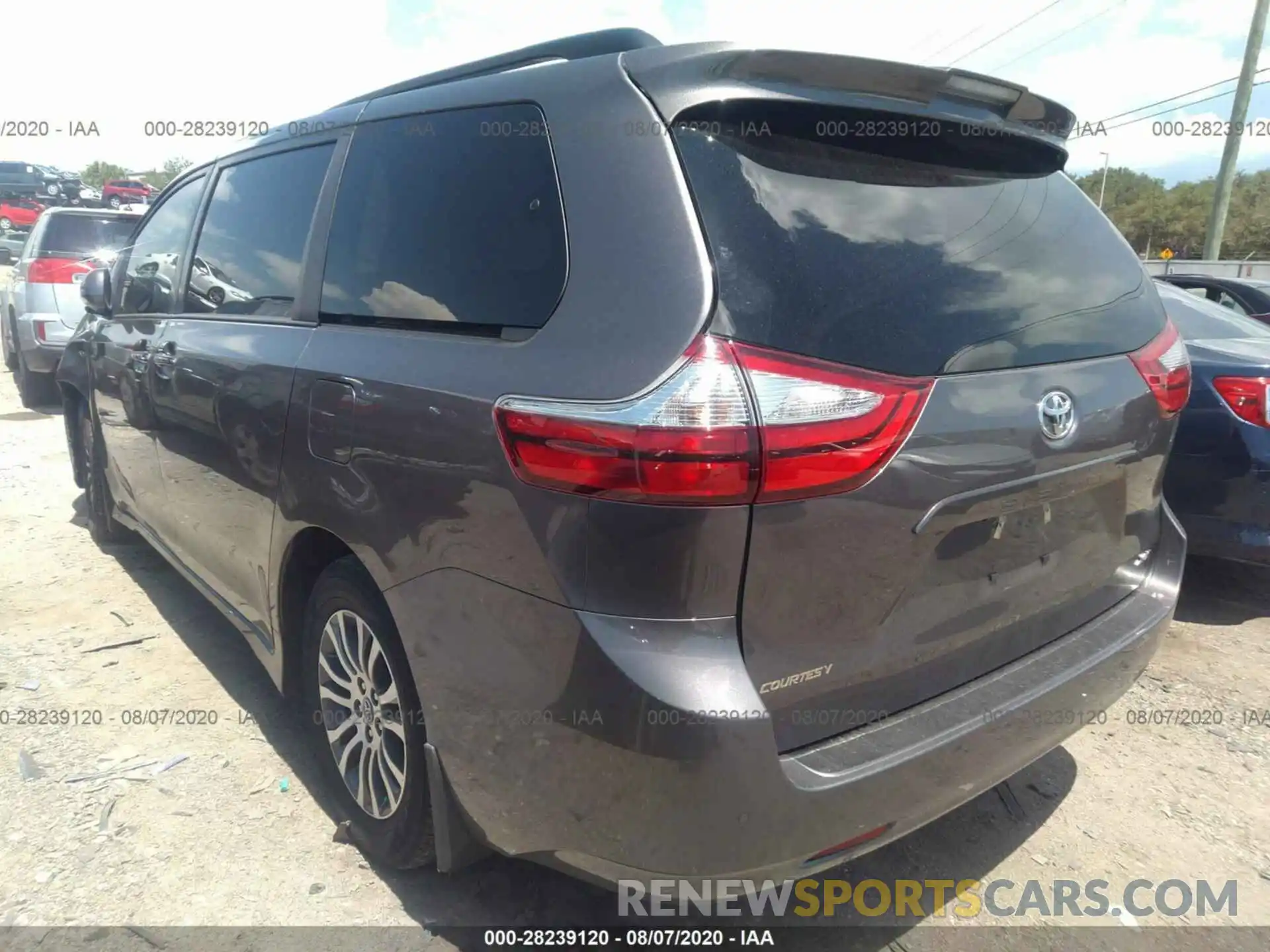 3 Фотография поврежденного автомобиля 5TDYZ3DC4KS004227 TOYOTA SIENNA 2019