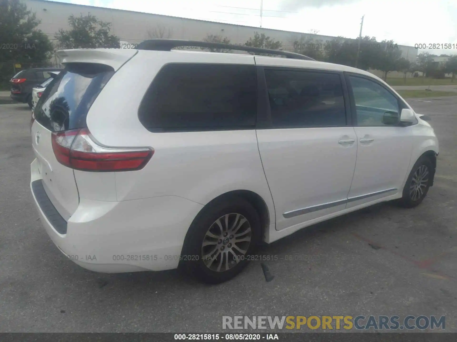 4 Фотография поврежденного автомобиля 5TDYZ3DC4KS018371 TOYOTA SIENNA 2019