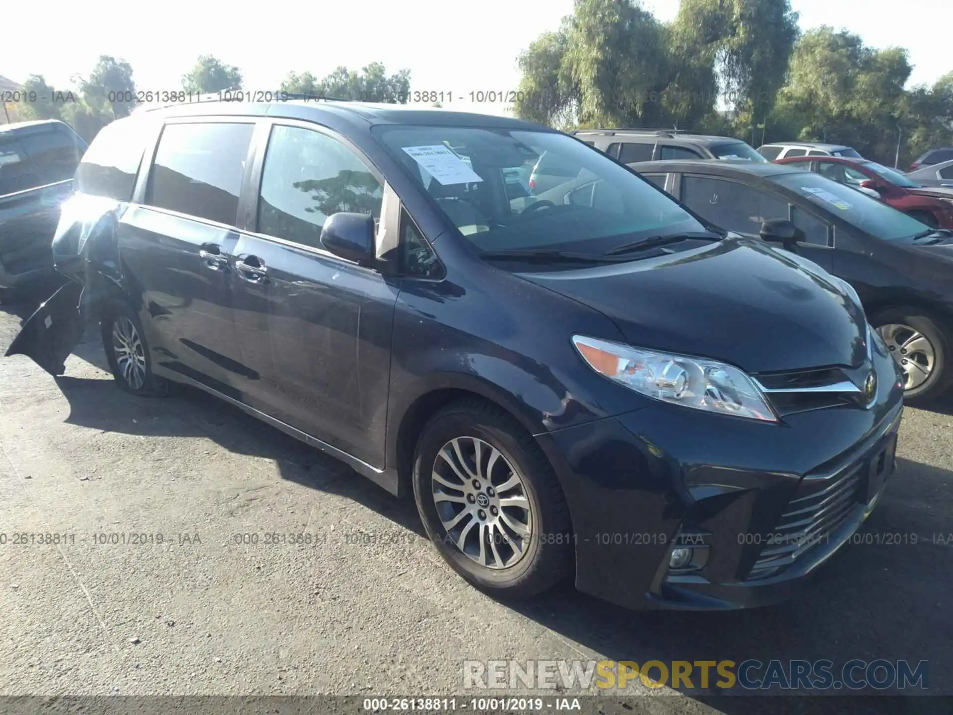 1 Фотография поврежденного автомобиля 5TDYZ3DC4KS966253 TOYOTA SIENNA 2019