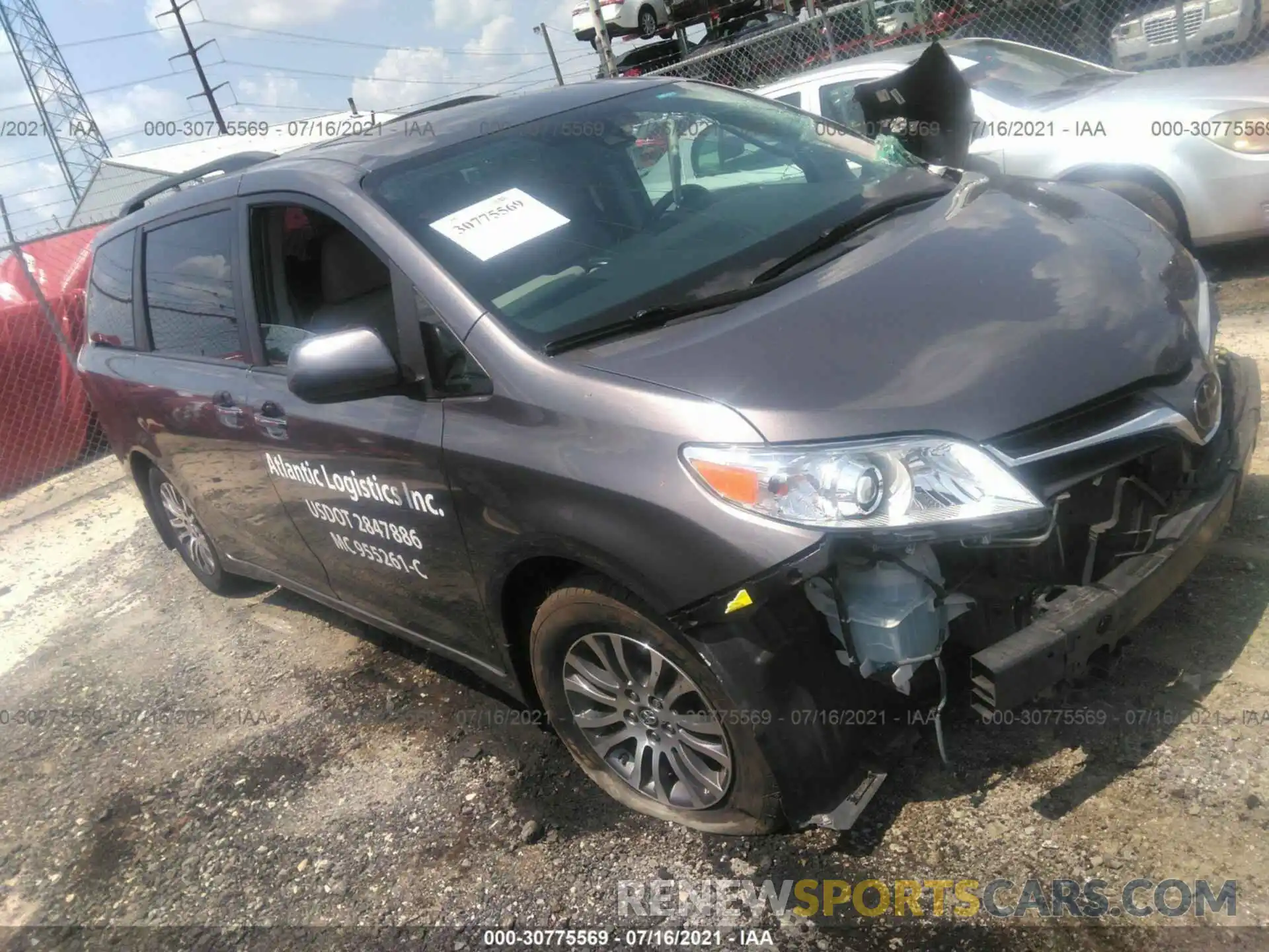 1 Photograph of a damaged car 5TDYZ3DC4KS973414 TOYOTA SIENNA 2019