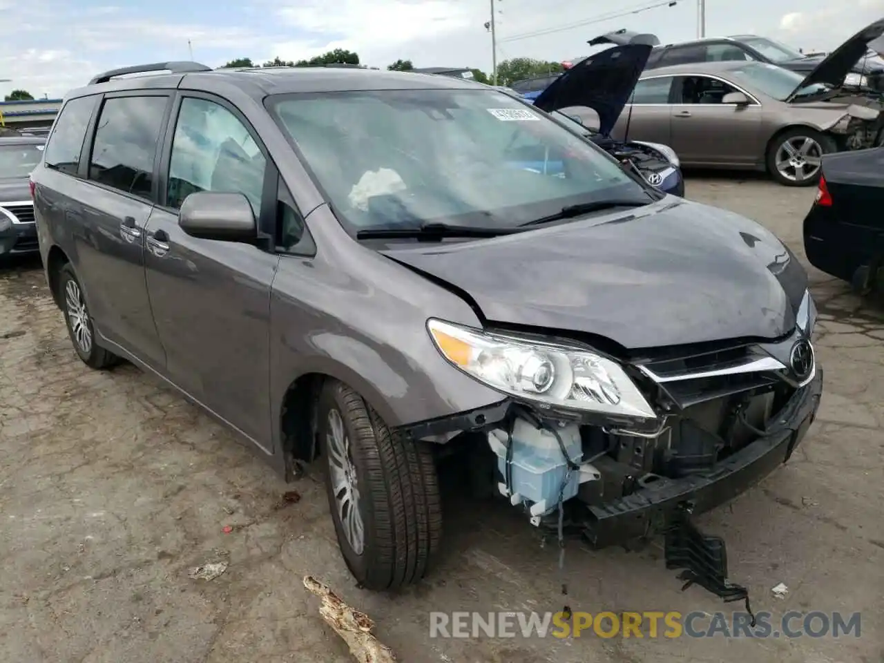 1 Photograph of a damaged car 5TDYZ3DC4KS978418 TOYOTA SIENNA 2019