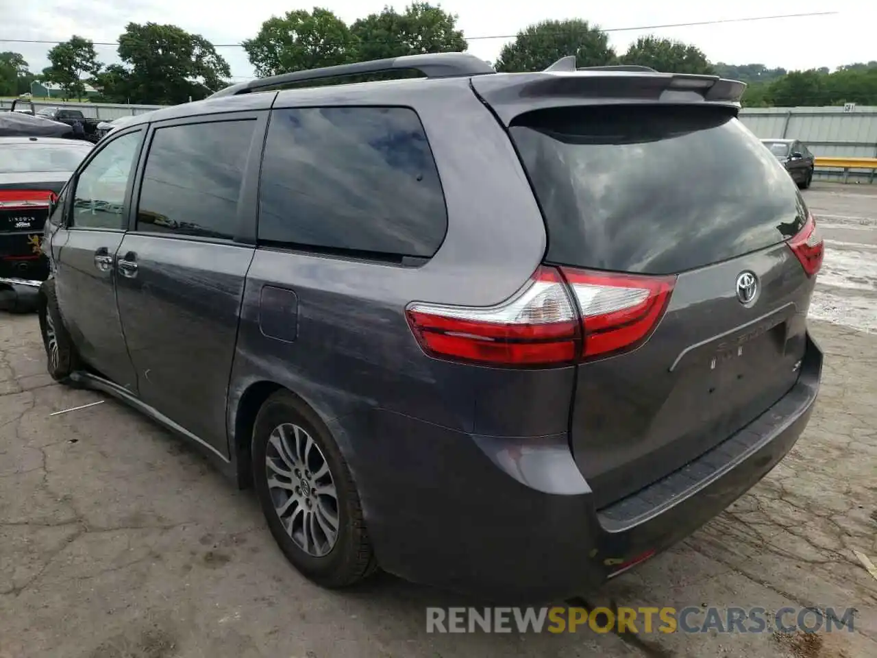 3 Фотография поврежденного автомобиля 5TDYZ3DC4KS978418 TOYOTA SIENNA 2019