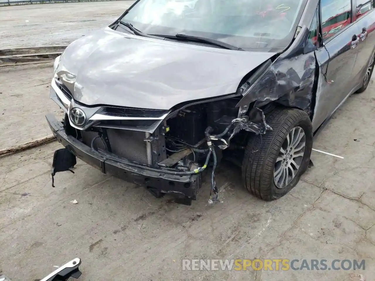 9 Фотография поврежденного автомобиля 5TDYZ3DC4KS978418 TOYOTA SIENNA 2019