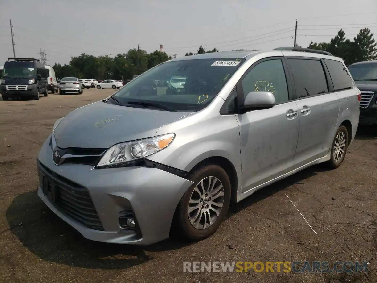 2 Фотография поврежденного автомобиля 5TDYZ3DC4KS991234 TOYOTA SIENNA 2019