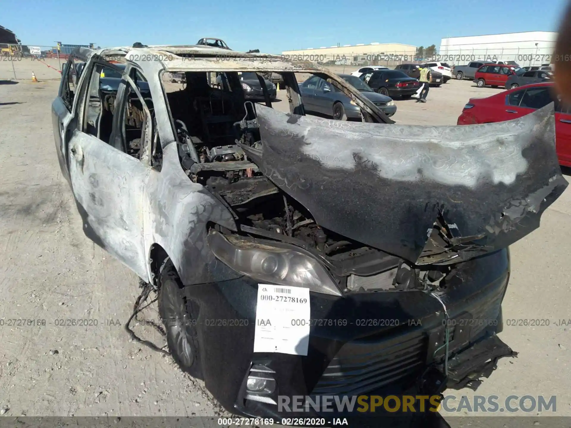 6 Photograph of a damaged car 5TDYZ3DC4KS994263 TOYOTA SIENNA 2019