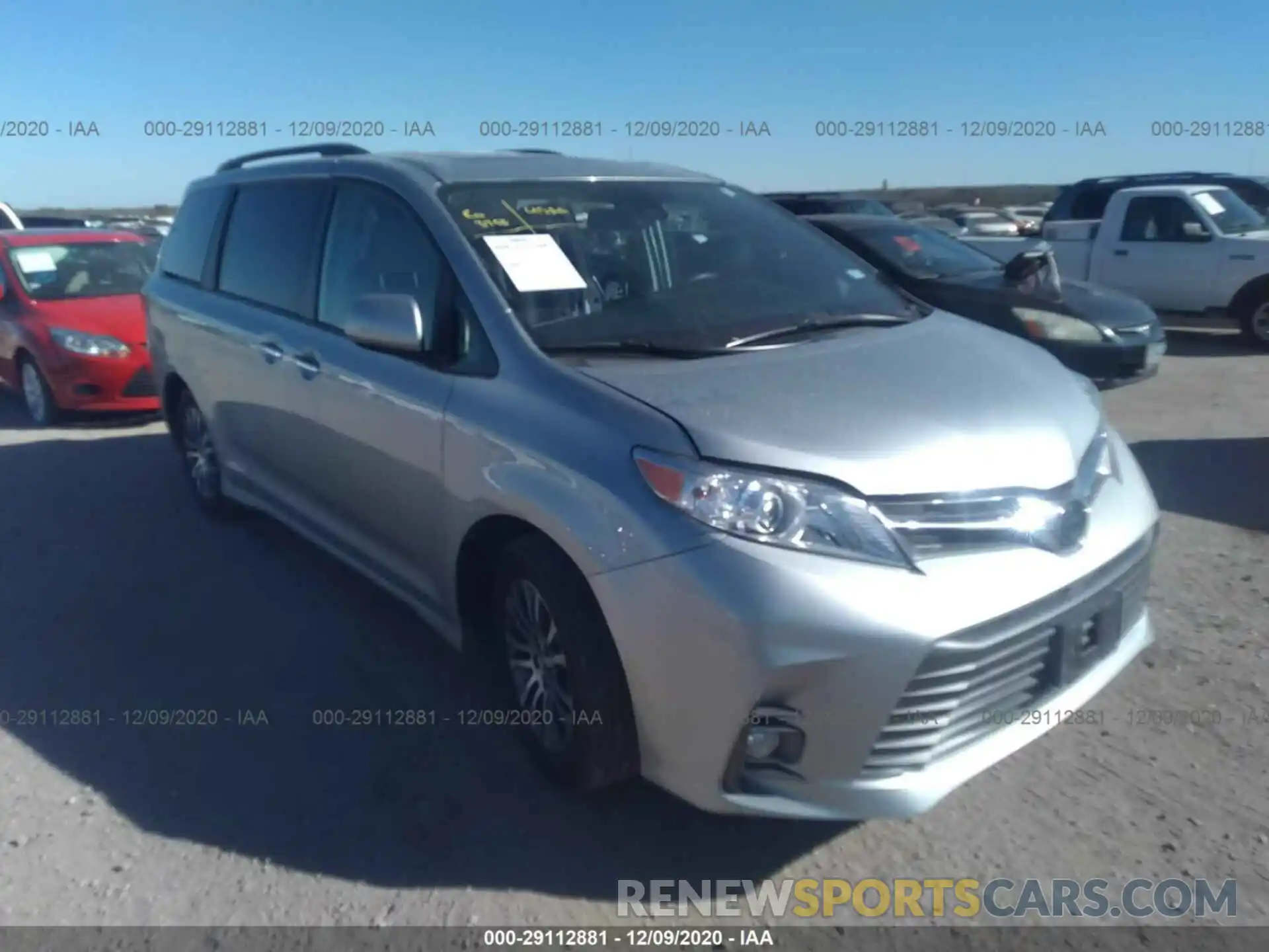 1 Photograph of a damaged car 5TDYZ3DC4KS998720 TOYOTA SIENNA 2019