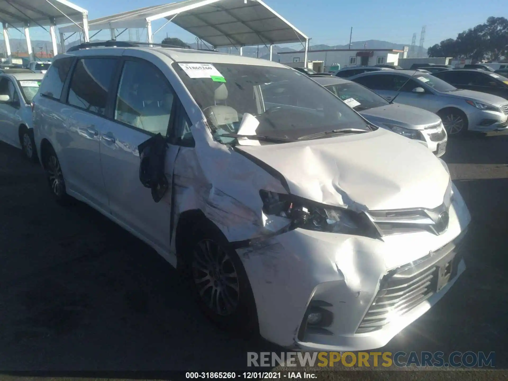 1 Photograph of a damaged car 5TDYZ3DC5KS004950 TOYOTA SIENNA 2019