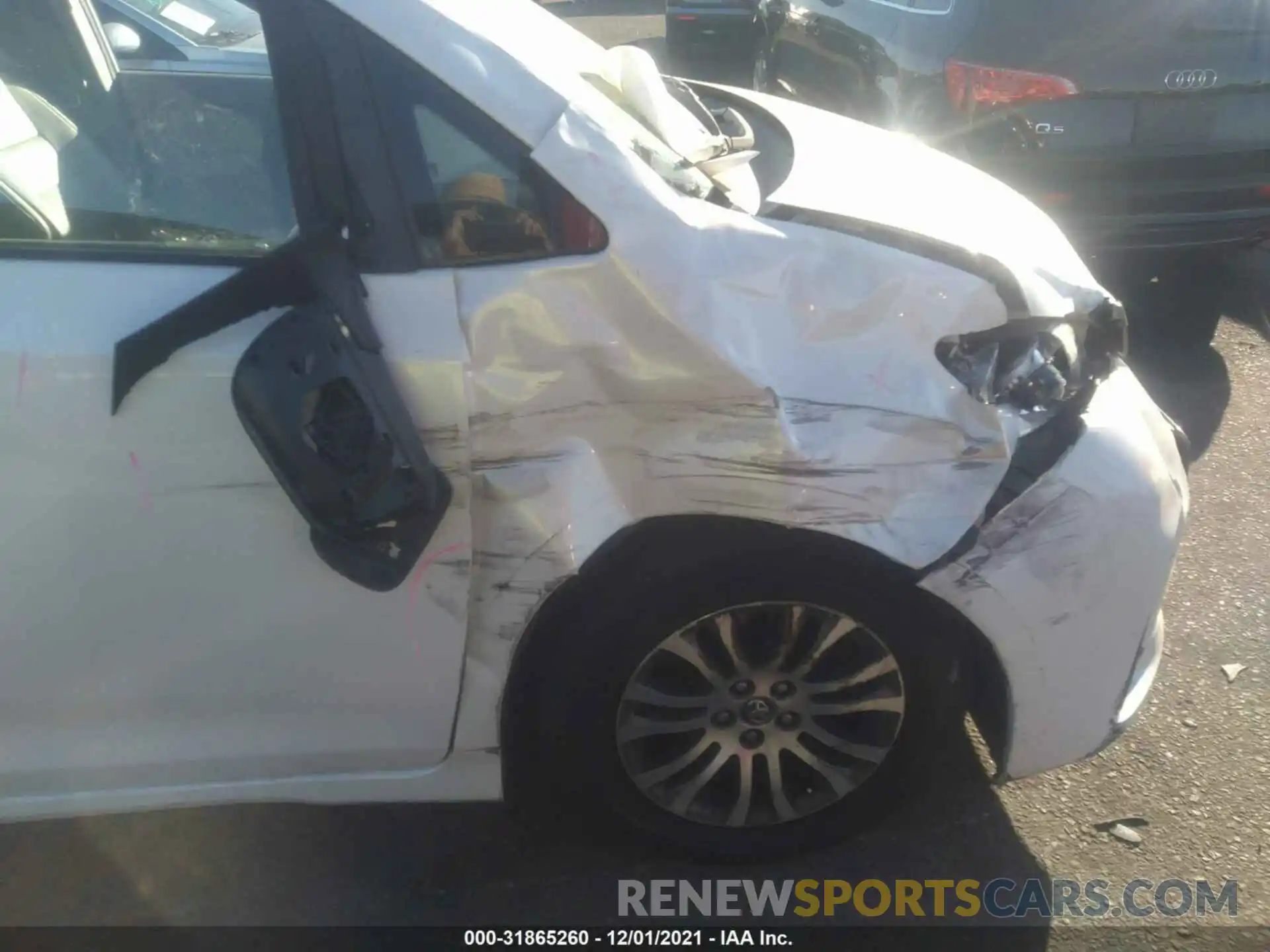 6 Photograph of a damaged car 5TDYZ3DC5KS004950 TOYOTA SIENNA 2019