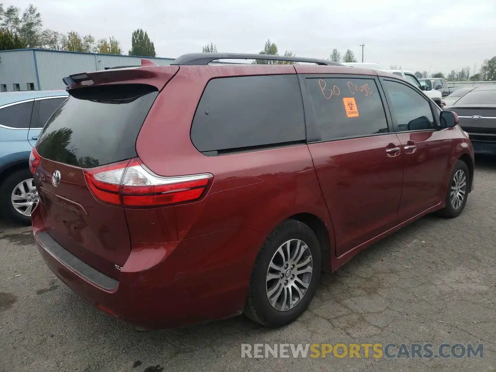 4 Фотография поврежденного автомобиля 5TDYZ3DC5KS005032 TOYOTA SIENNA 2019