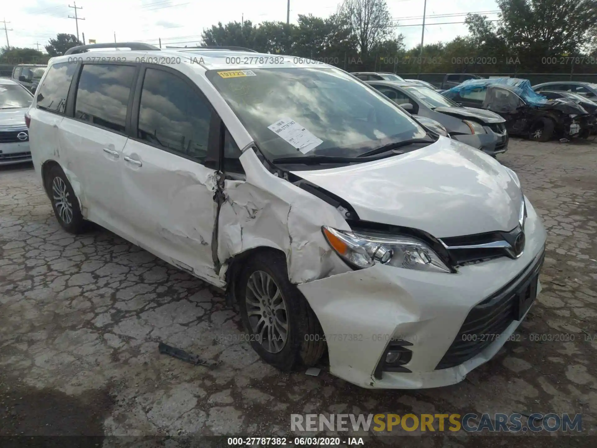 1 Photograph of a damaged car 5TDYZ3DC5KS005287 TOYOTA SIENNA 2019