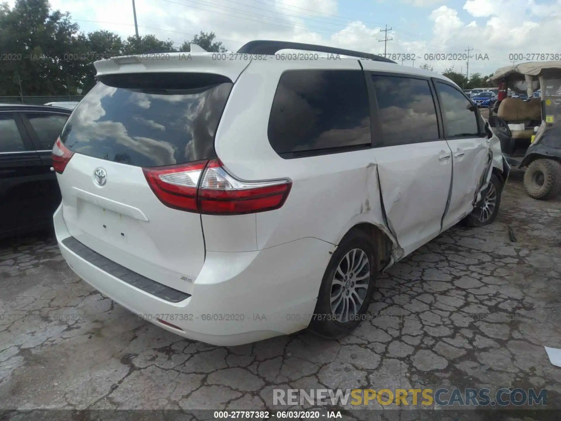 4 Фотография поврежденного автомобиля 5TDYZ3DC5KS005287 TOYOTA SIENNA 2019