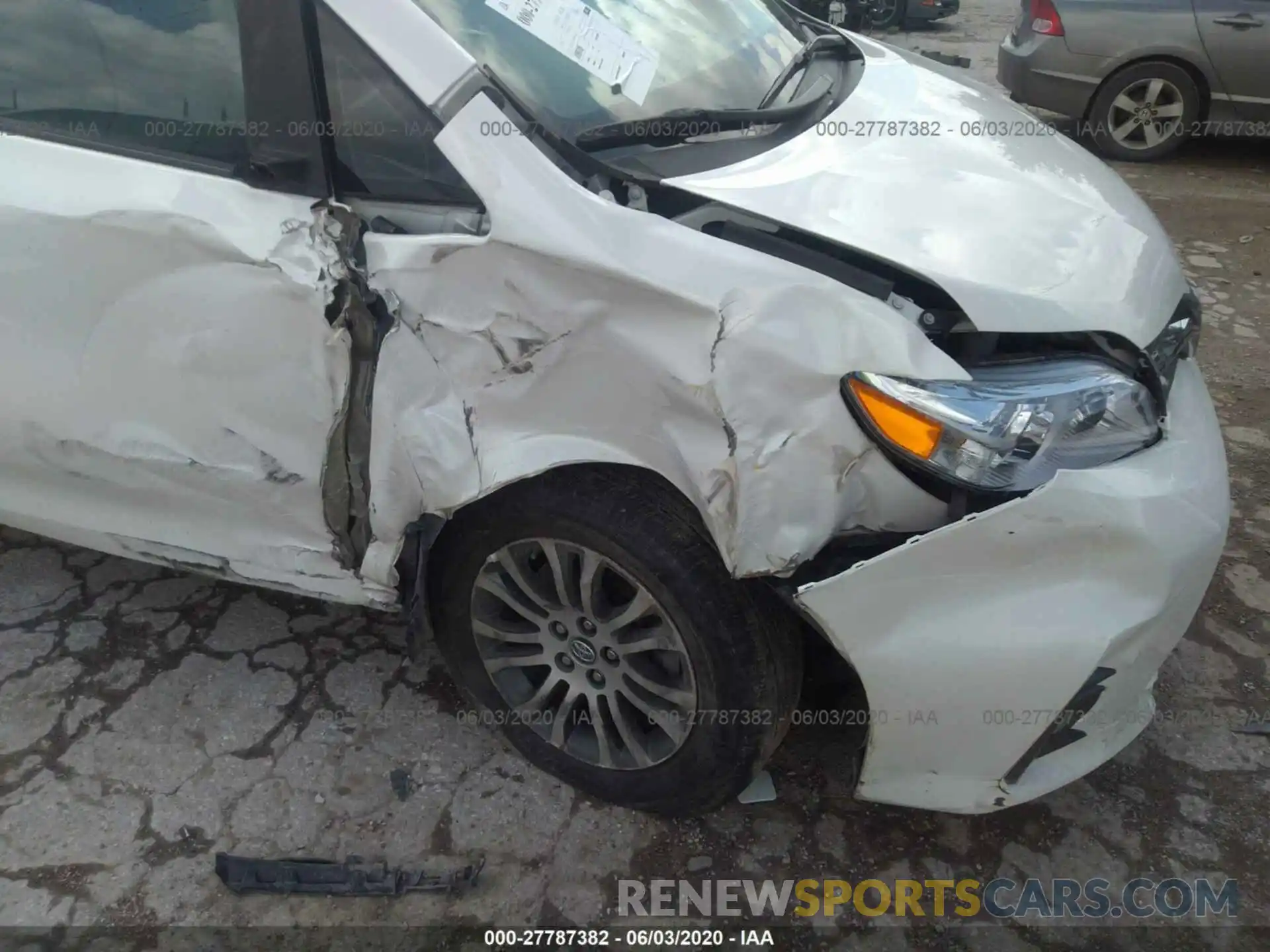 6 Photograph of a damaged car 5TDYZ3DC5KS005287 TOYOTA SIENNA 2019