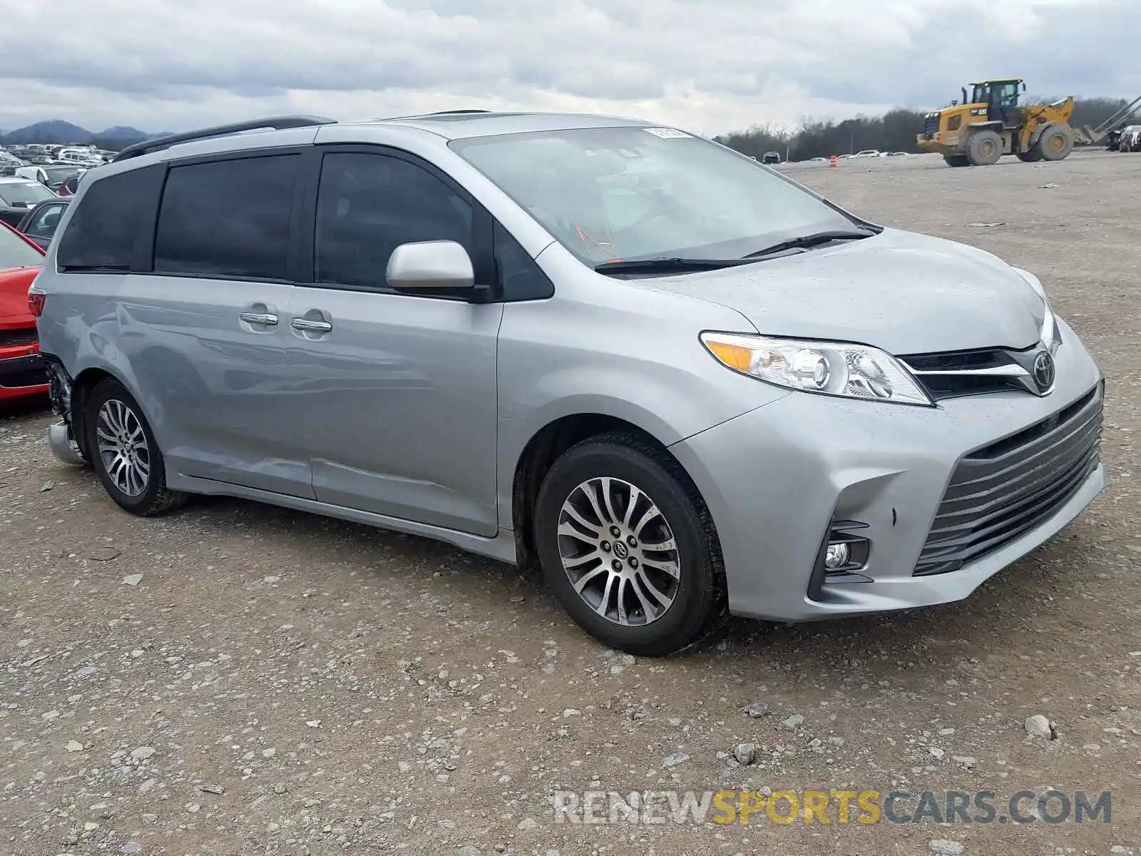 1 Фотография поврежденного автомобиля 5TDYZ3DC5KS006083 TOYOTA SIENNA 2019