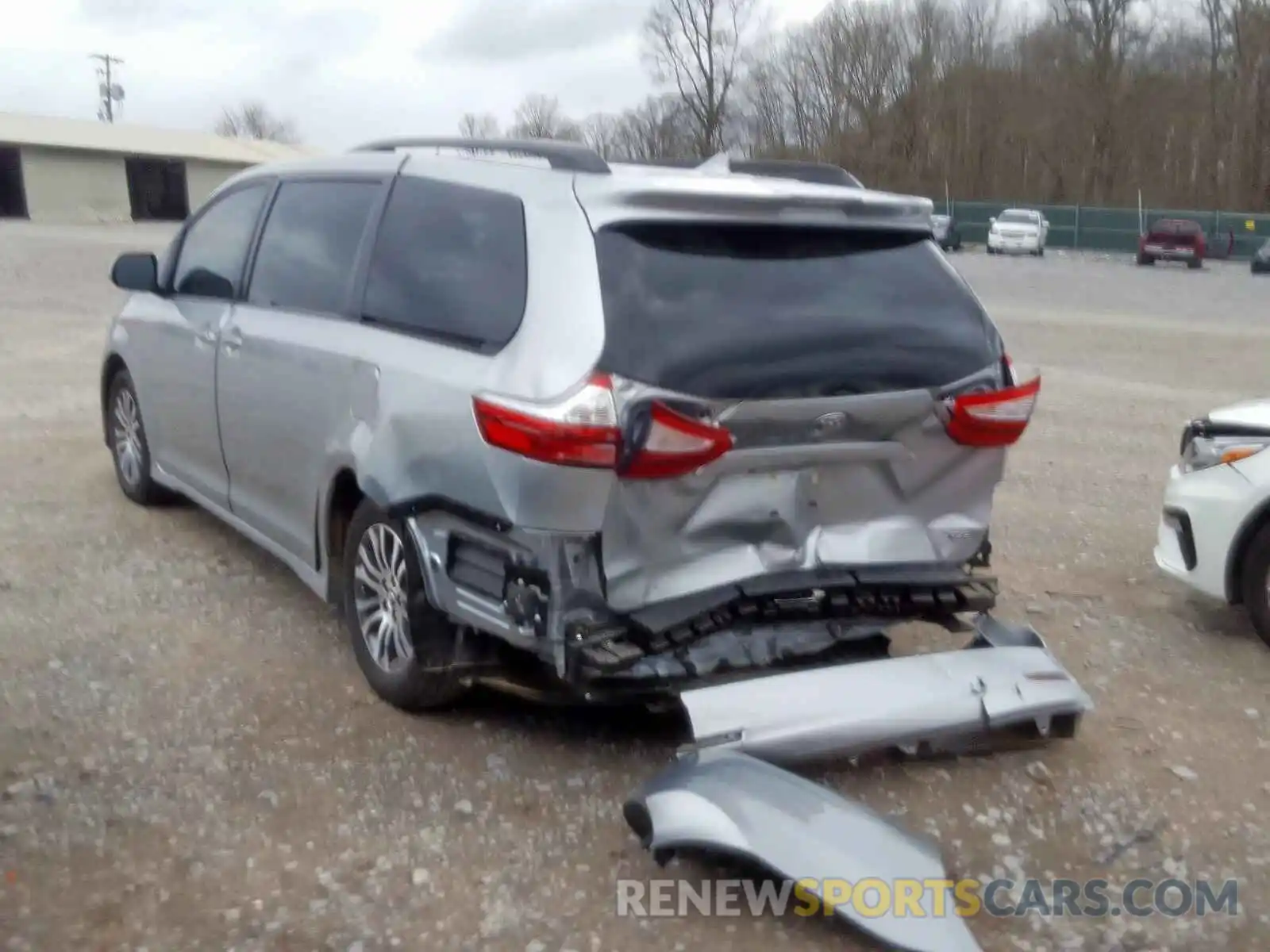 3 Фотография поврежденного автомобиля 5TDYZ3DC5KS006083 TOYOTA SIENNA 2019