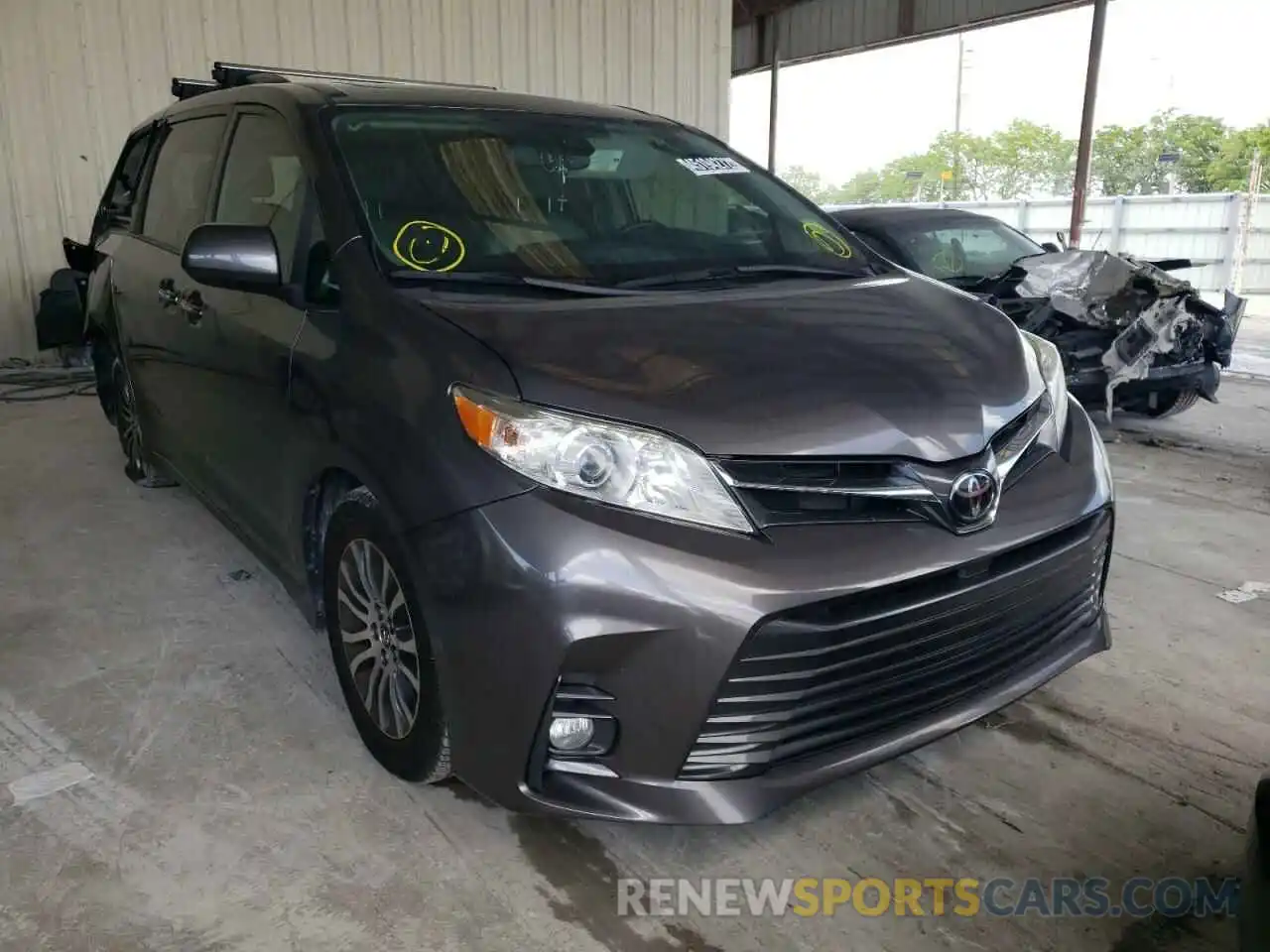 1 Photograph of a damaged car 5TDYZ3DC5KS966651 TOYOTA SIENNA 2019