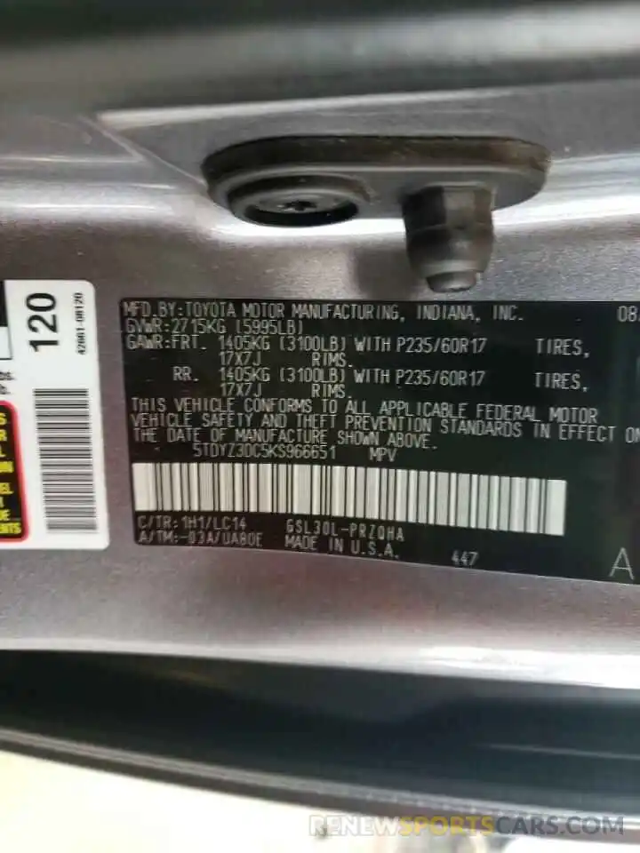 10 Photograph of a damaged car 5TDYZ3DC5KS966651 TOYOTA SIENNA 2019