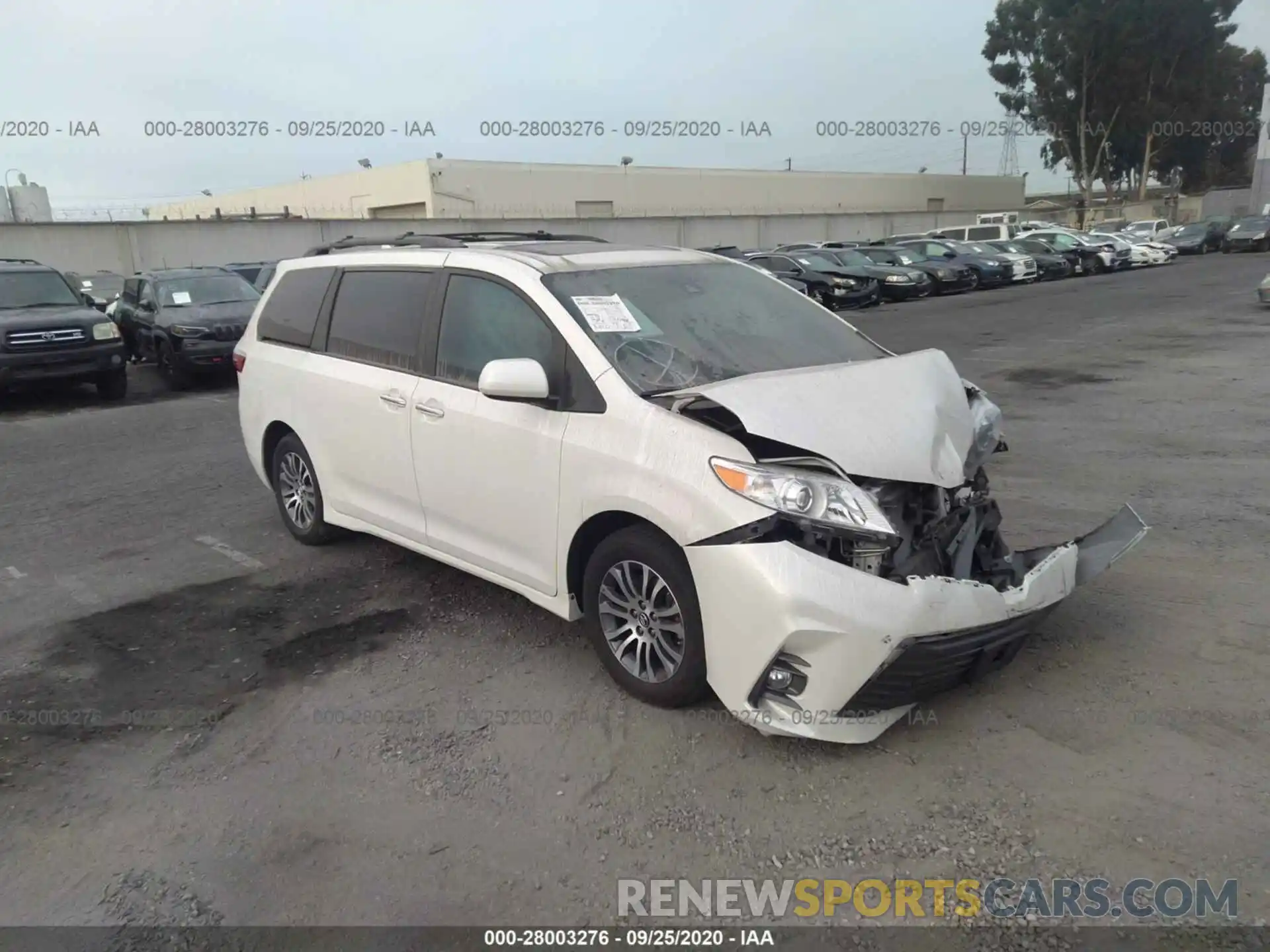 1 Photograph of a damaged car 5TDYZ3DC5KS971929 TOYOTA SIENNA 2019