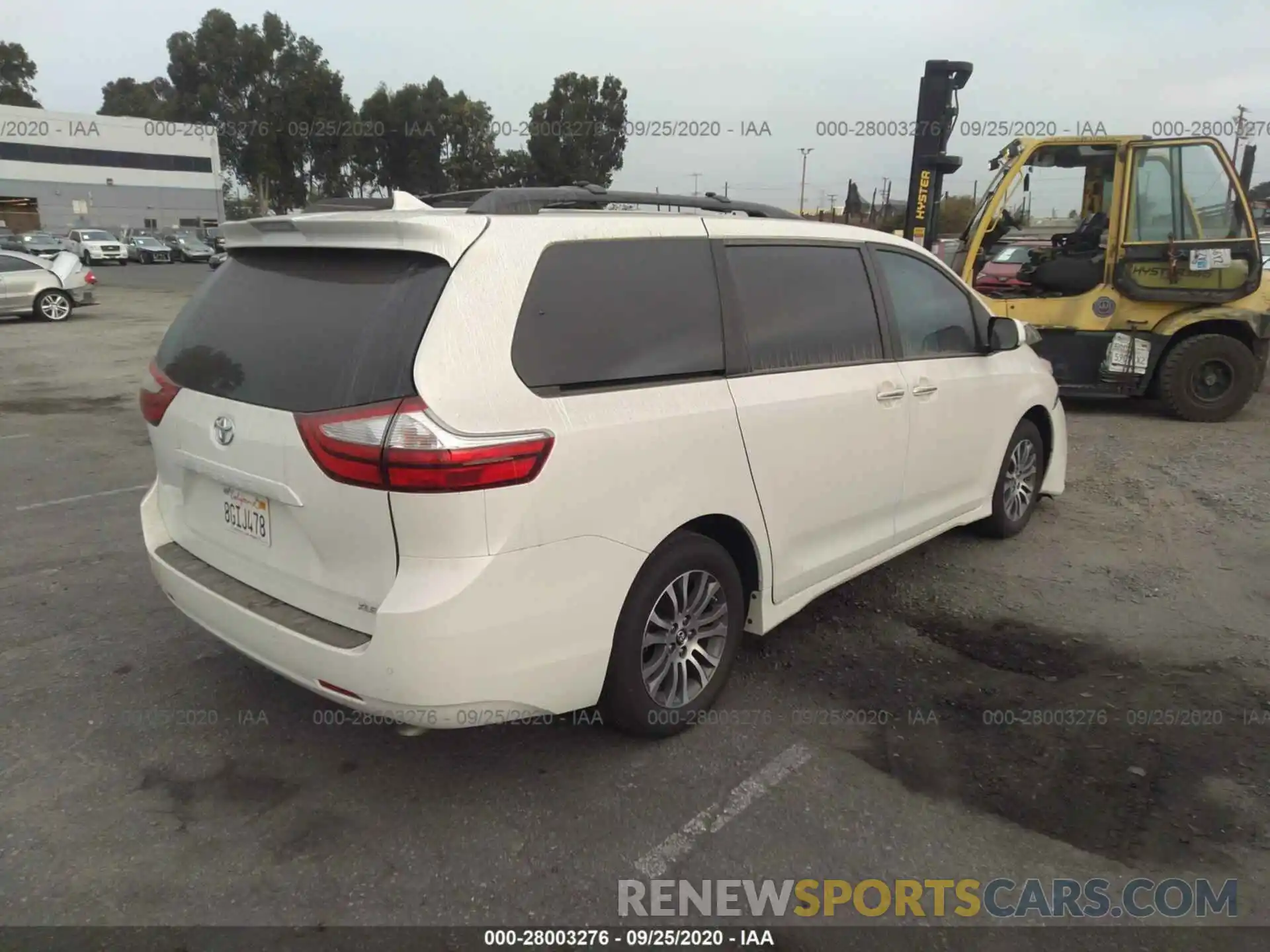 4 Фотография поврежденного автомобиля 5TDYZ3DC5KS971929 TOYOTA SIENNA 2019