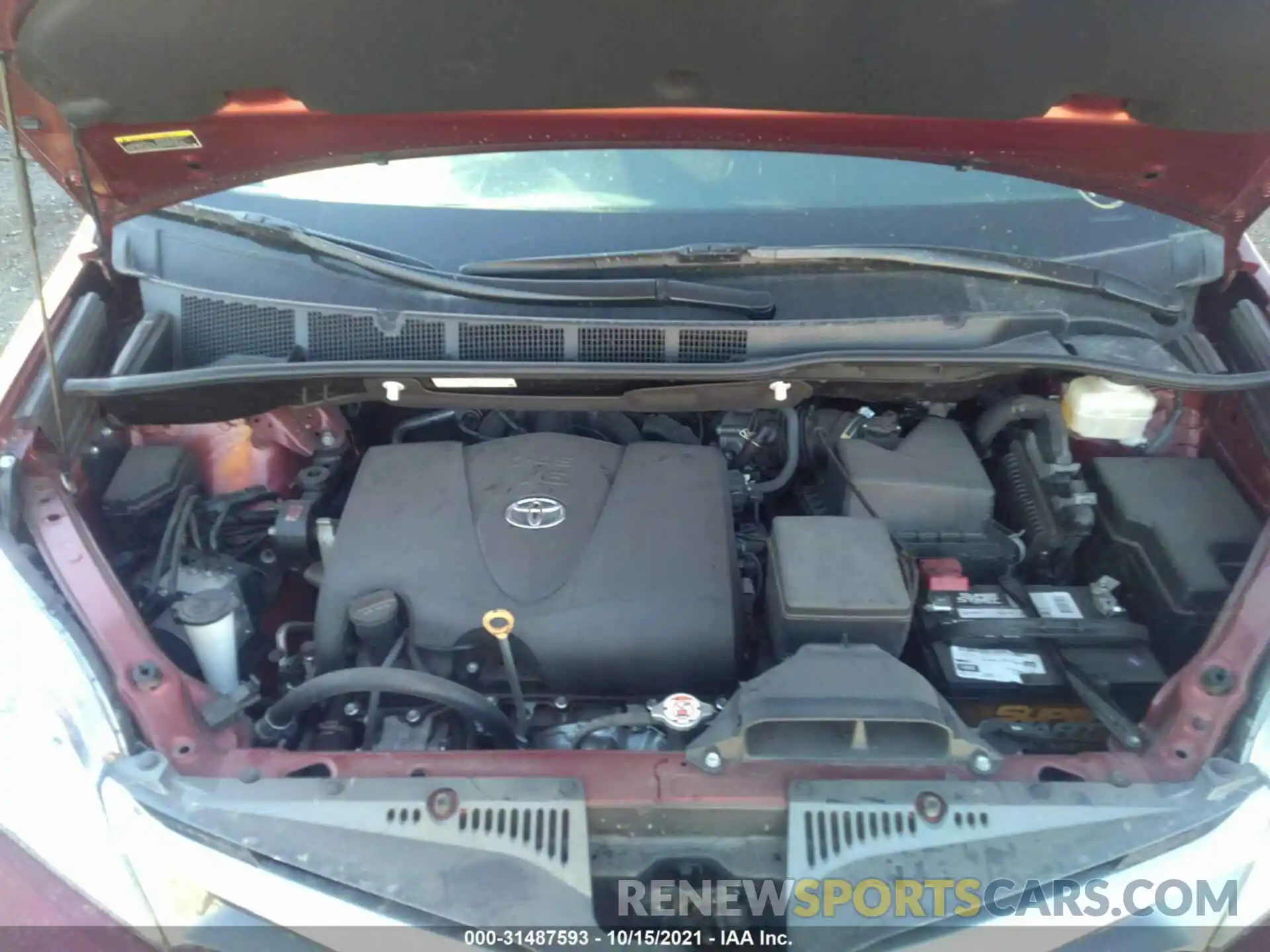 10 Photograph of a damaged car 5TDYZ3DC5KS981215 TOYOTA SIENNA 2019