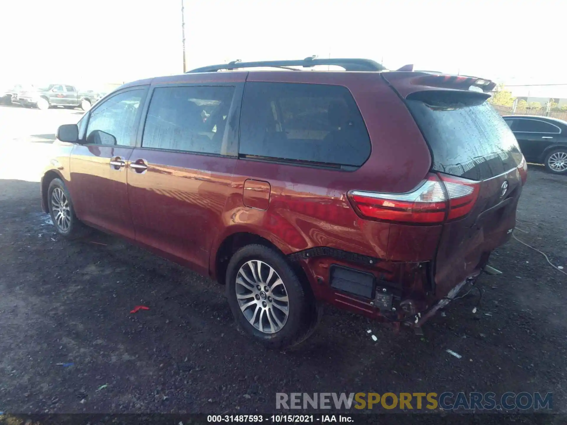 3 Фотография поврежденного автомобиля 5TDYZ3DC5KS981215 TOYOTA SIENNA 2019