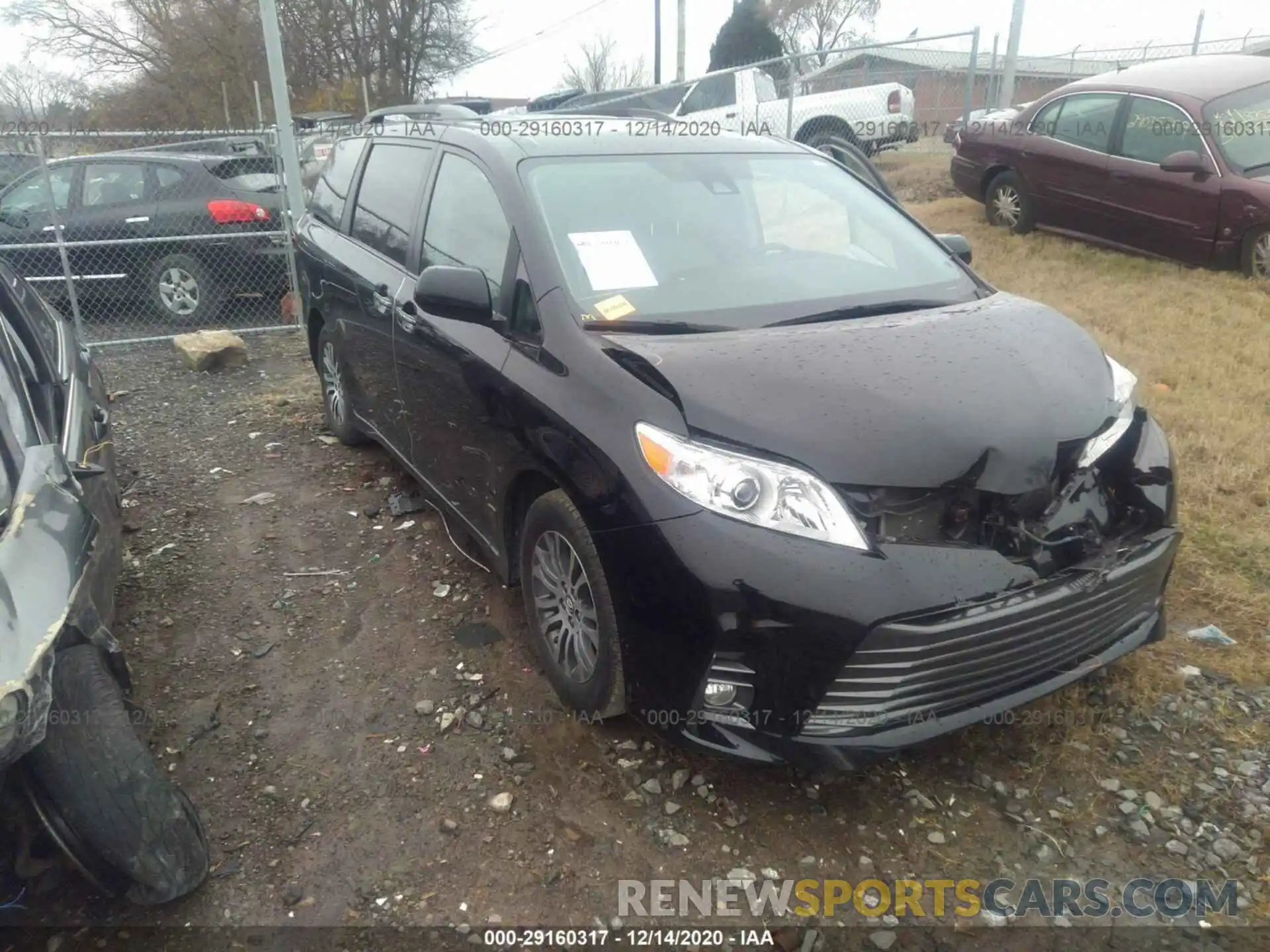 1 Фотография поврежденного автомобиля 5TDYZ3DC5KS983319 TOYOTA SIENNA 2019