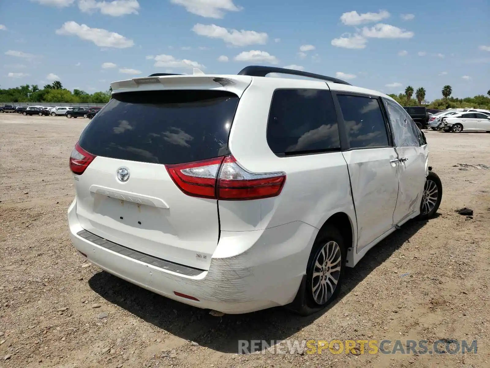 4 Фотография поврежденного автомобиля 5TDYZ3DC5KS986043 TOYOTA SIENNA 2019