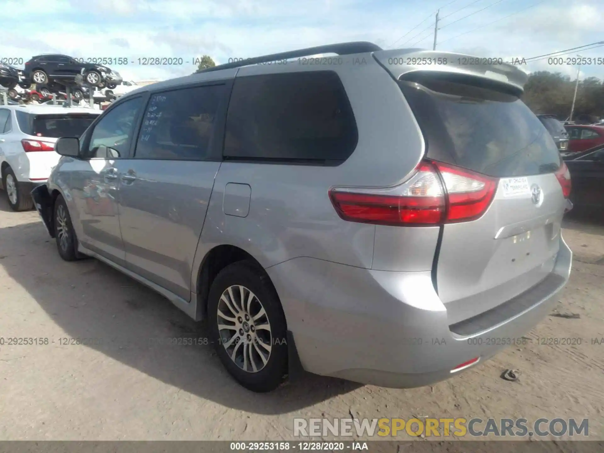 3 Фотография поврежденного автомобиля 5TDYZ3DC5KS989184 TOYOTA SIENNA 2019