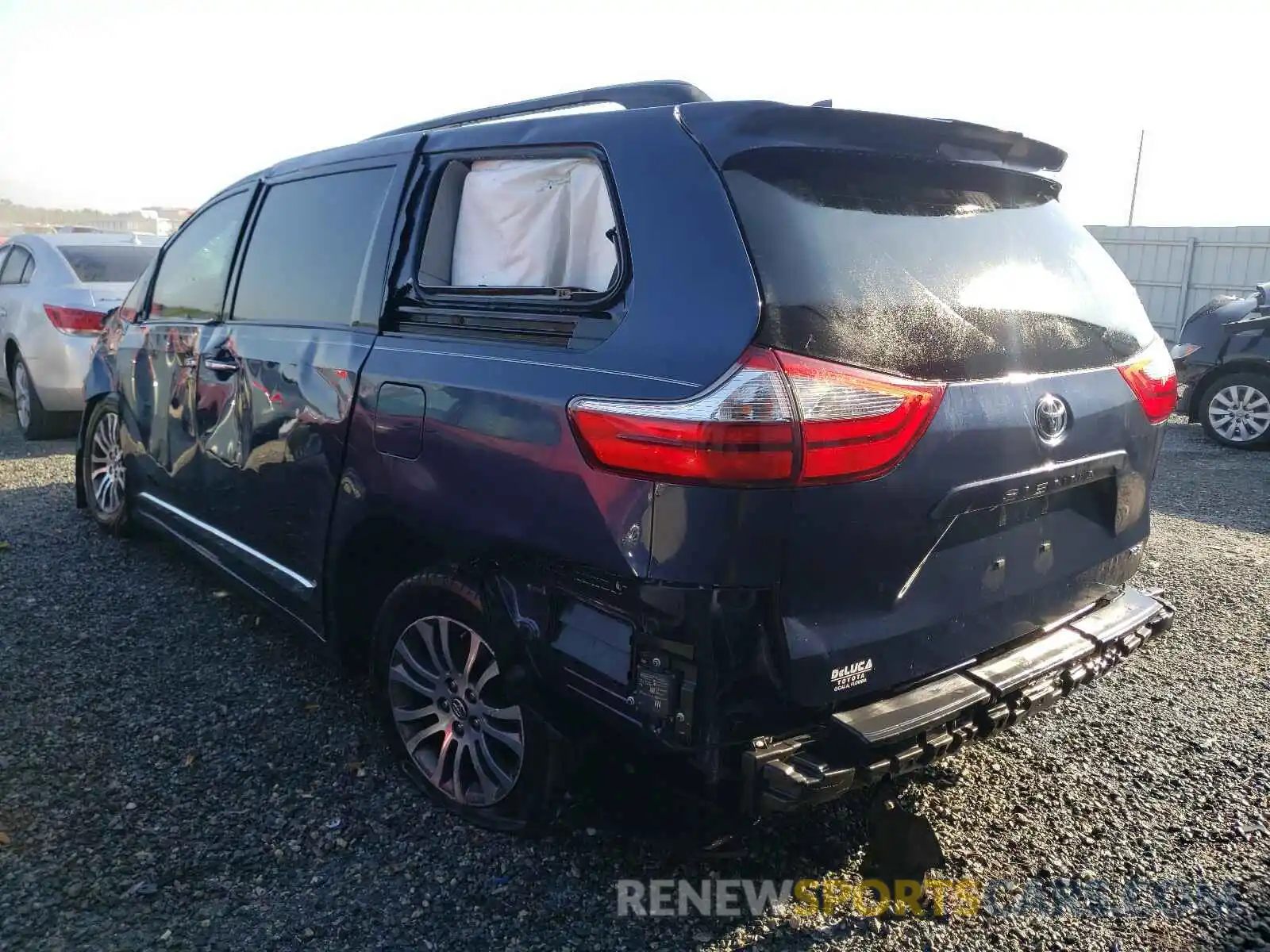 3 Фотография поврежденного автомобиля 5TDYZ3DC5KS989525 TOYOTA SIENNA 2019