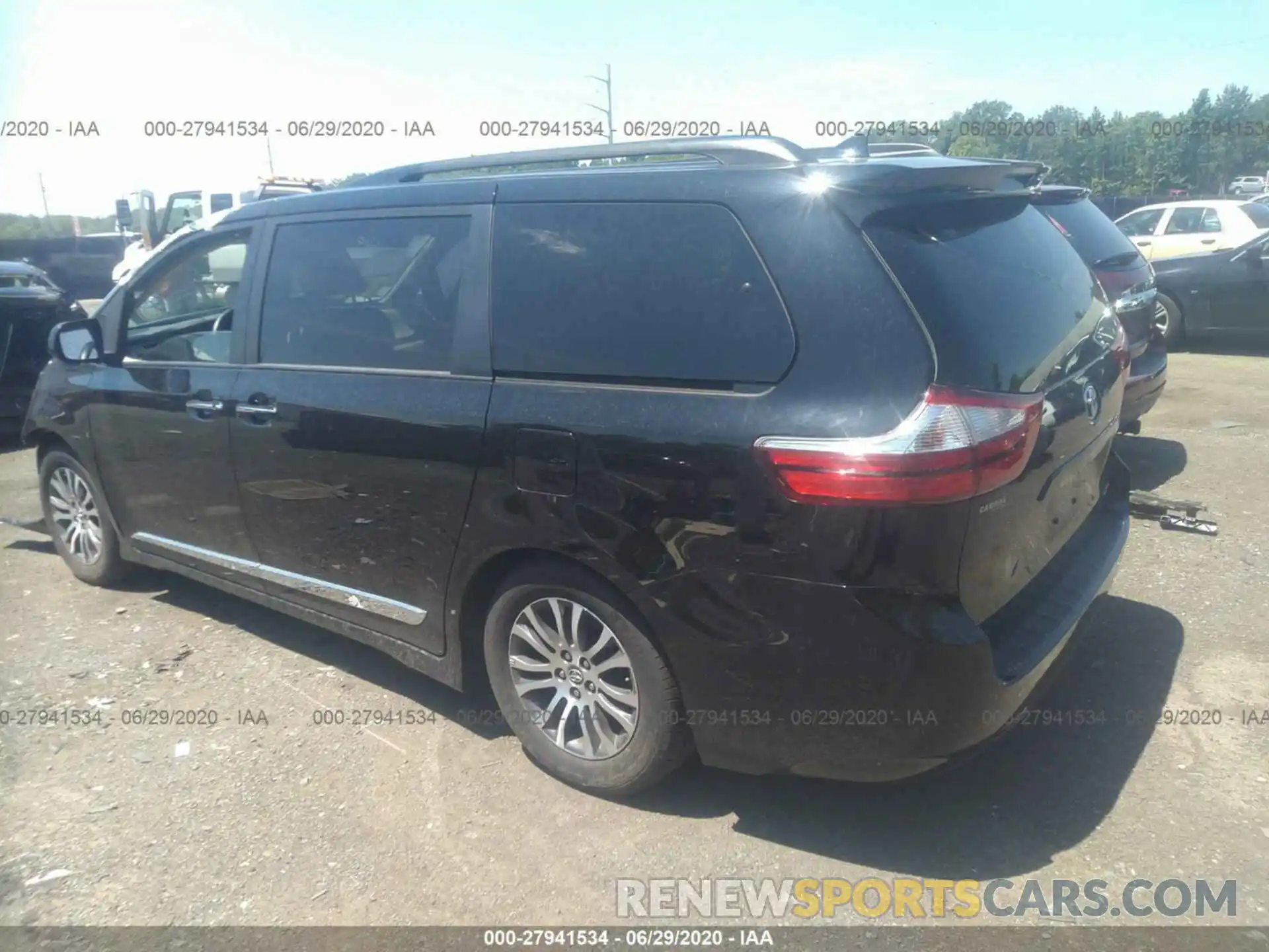 3 Фотография поврежденного автомобиля 5TDYZ3DC5KS997270 TOYOTA SIENNA 2019