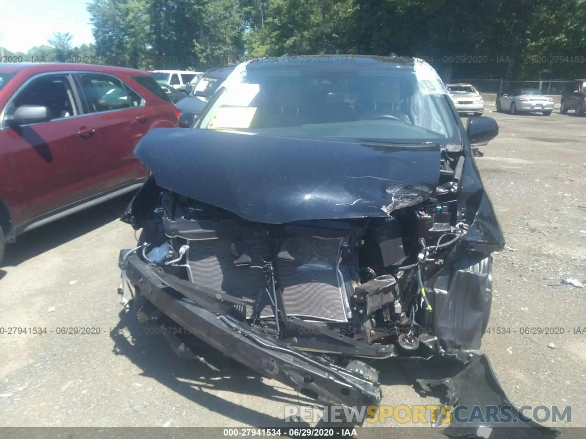 6 Photograph of a damaged car 5TDYZ3DC5KS997270 TOYOTA SIENNA 2019