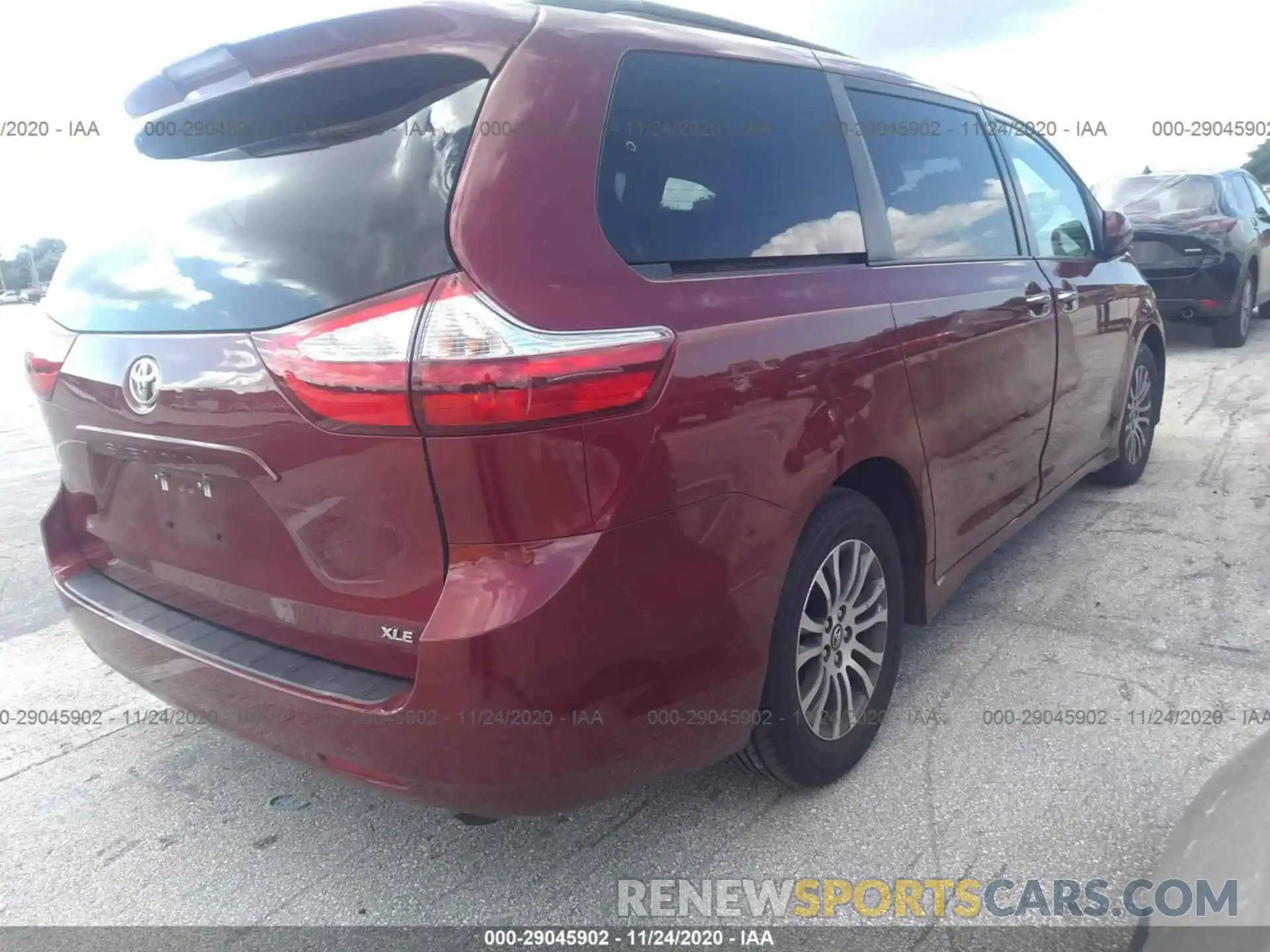 4 Фотография поврежденного автомобиля 5TDYZ3DC6KS004357 TOYOTA SIENNA 2019