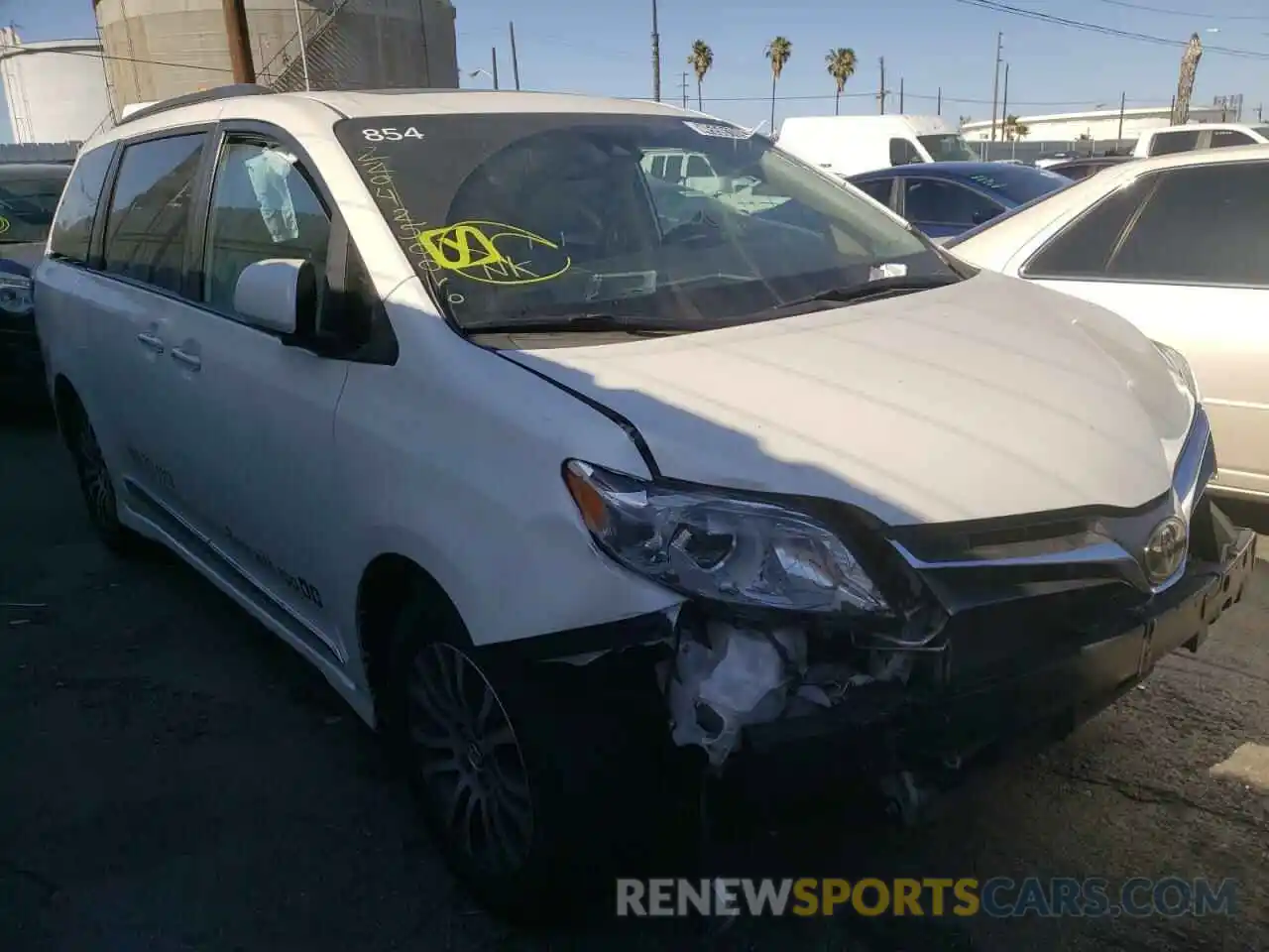 1 Photograph of a damaged car 5TDYZ3DC6KS006285 TOYOTA SIENNA 2019