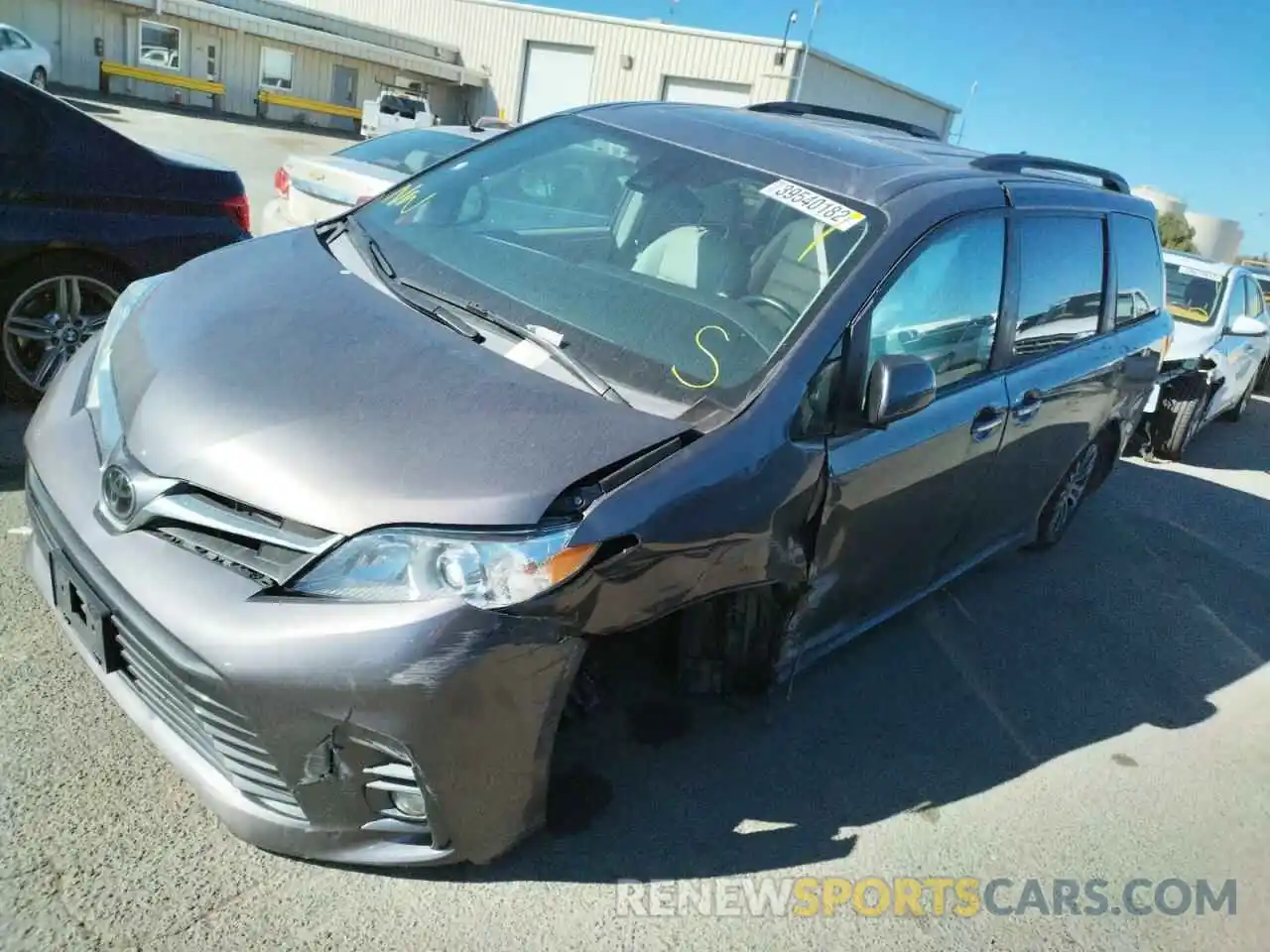 2 Фотография поврежденного автомобиля 5TDYZ3DC6KS007226 TOYOTA SIENNA 2019