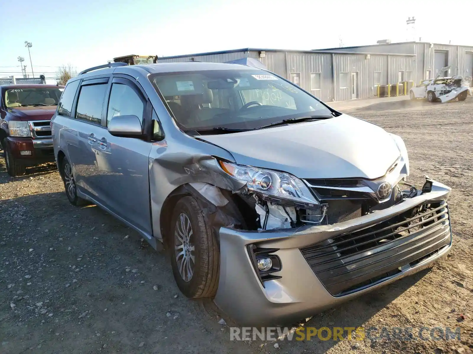 1 Photograph of a damaged car 5TDYZ3DC6KS013320 TOYOTA SIENNA 2019