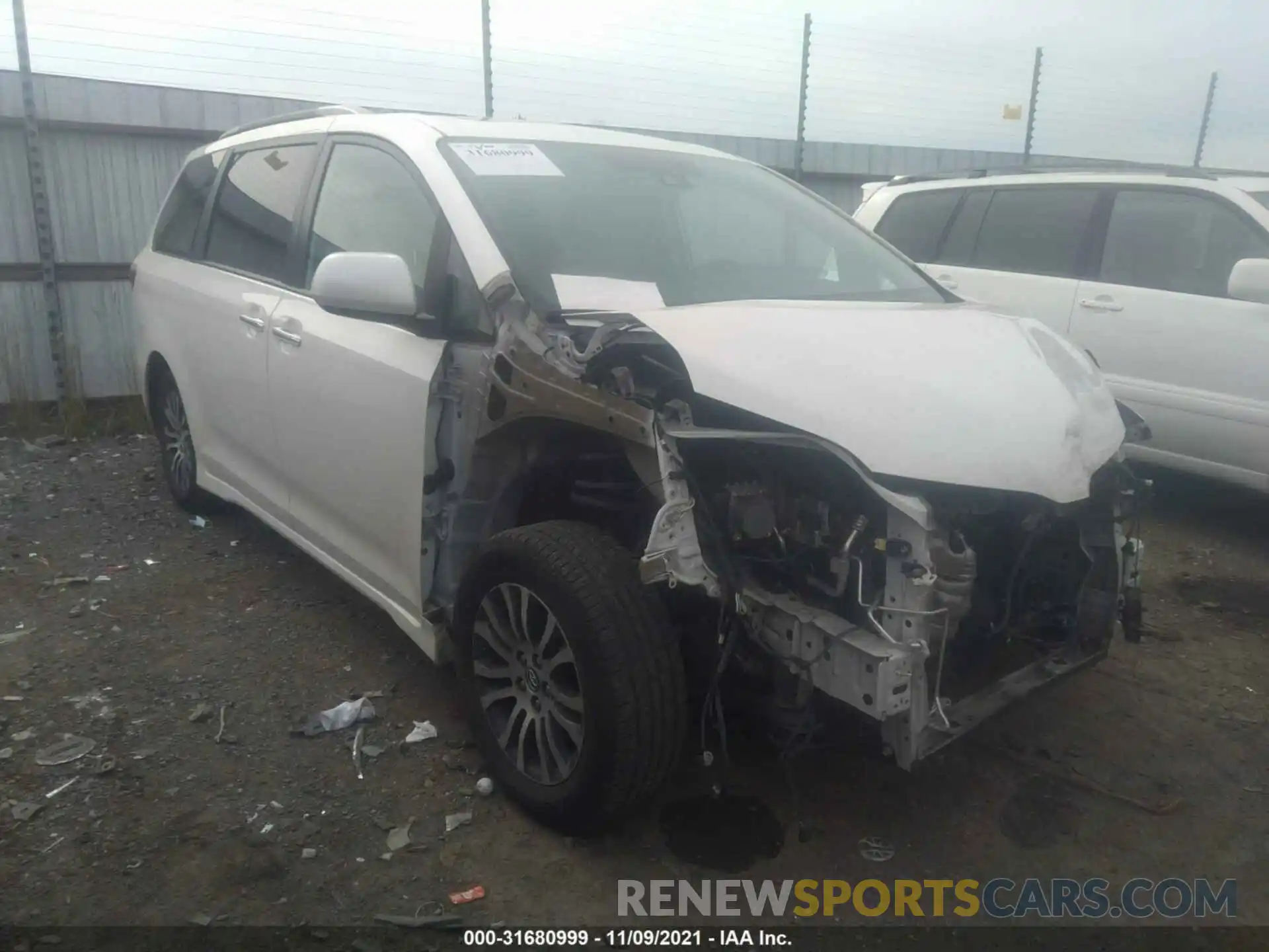 1 Photograph of a damaged car 5TDYZ3DC6KS013544 TOYOTA SIENNA 2019