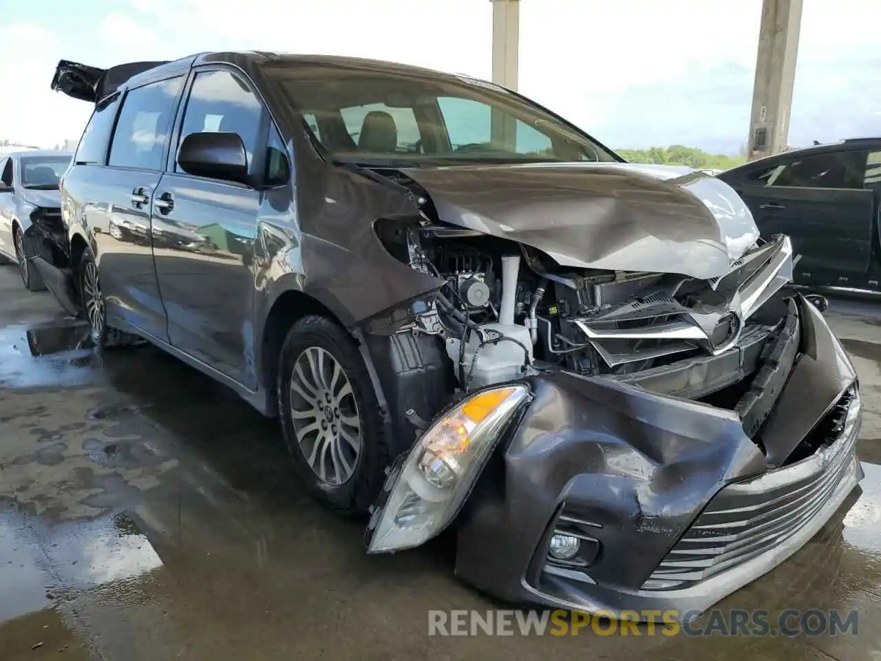 1 Photograph of a damaged car 5TDYZ3DC6KS972023 TOYOTA SIENNA 2019