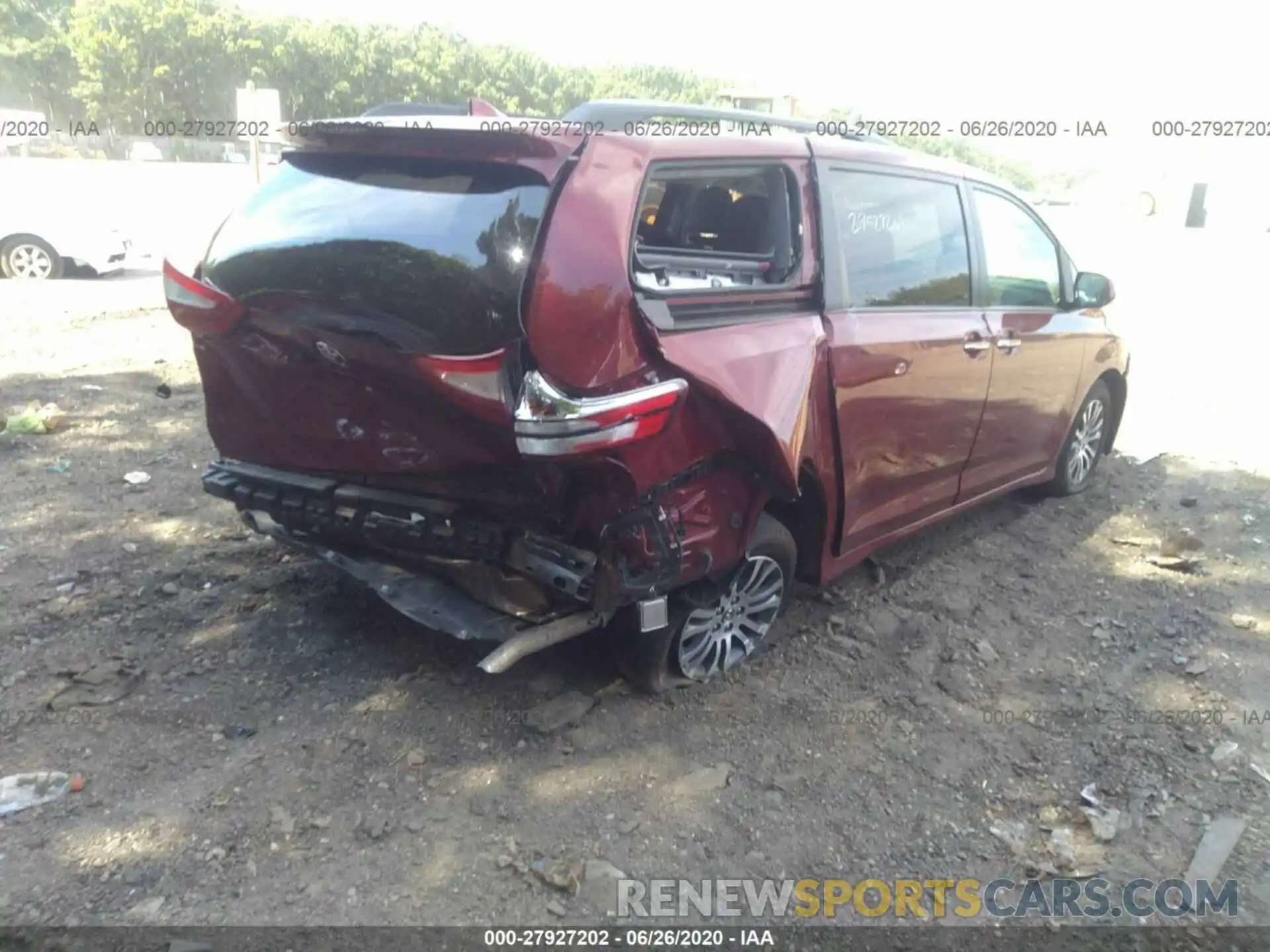 6 Photograph of a damaged car 5TDYZ3DC6KS972667 TOYOTA SIENNA 2019