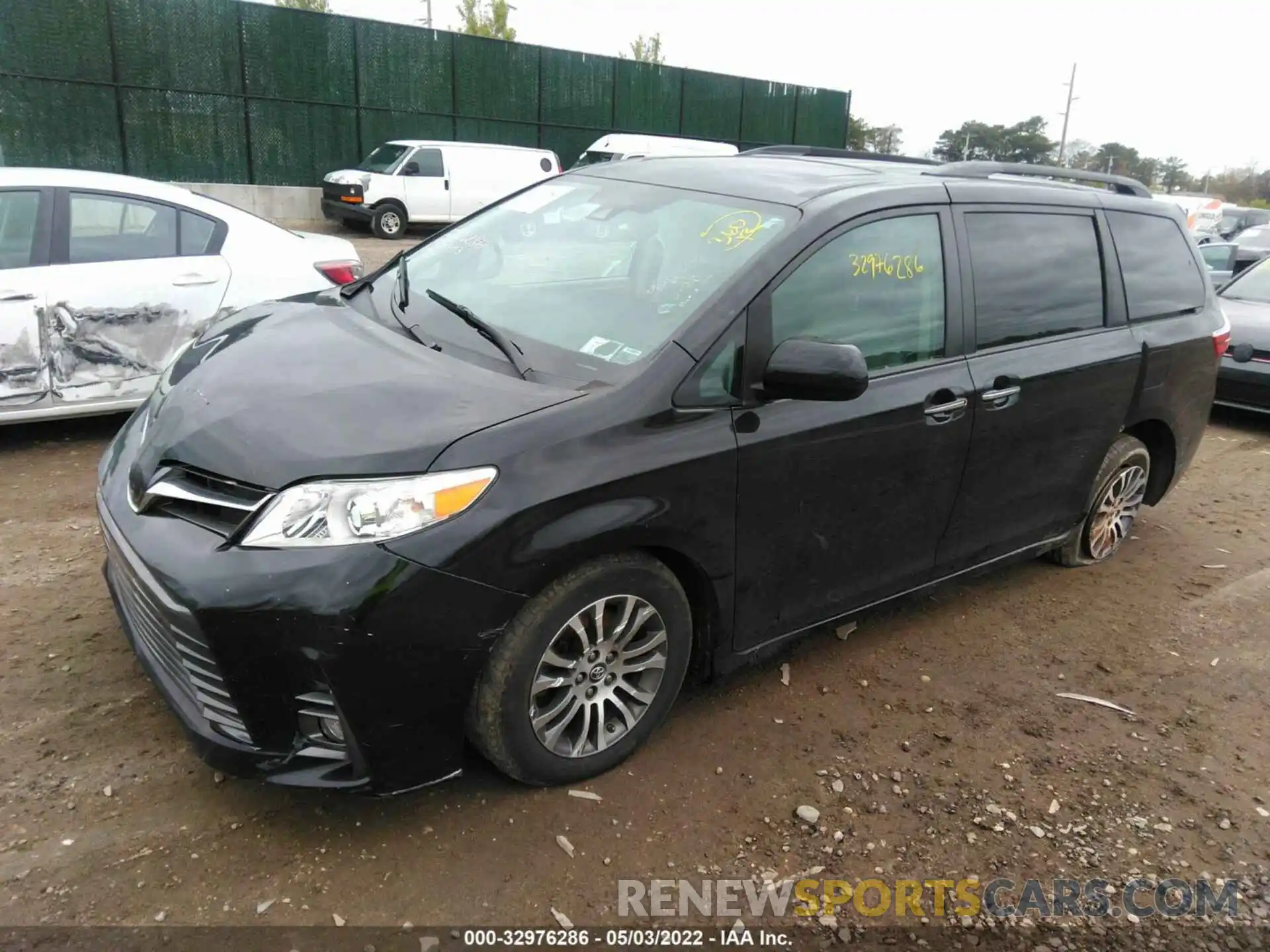 2 Фотография поврежденного автомобиля 5TDYZ3DC6KS978100 TOYOTA SIENNA 2019