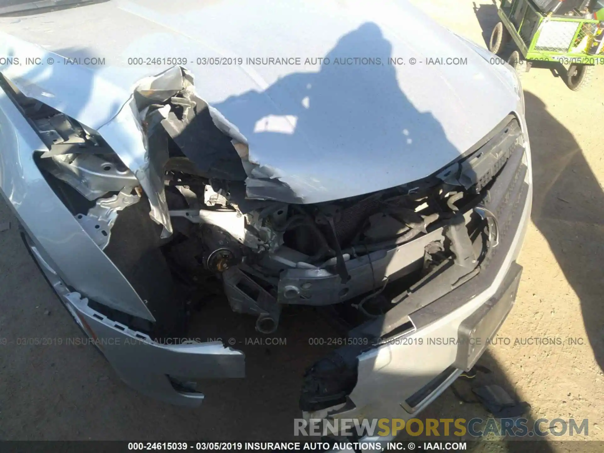 6 Photograph of a damaged car 5TDYZ3DC6KS979182 TOYOTA SIENNA 2019