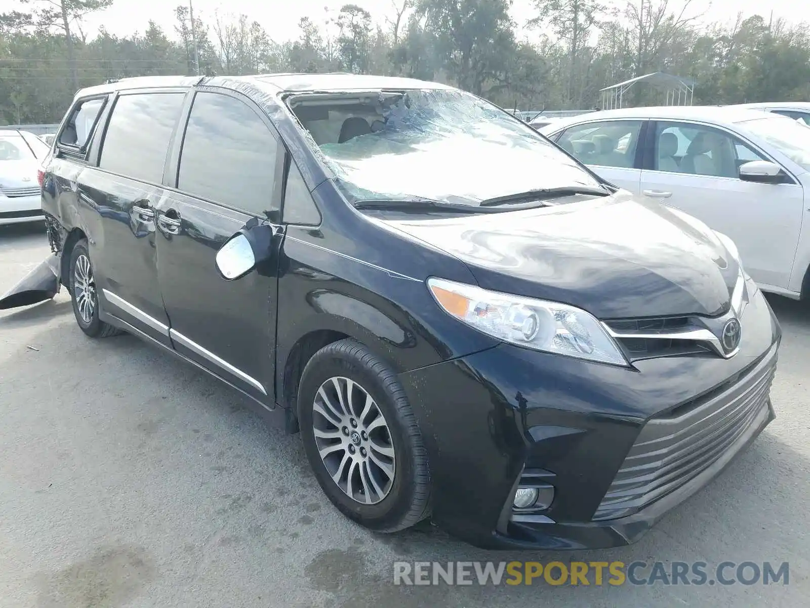 1 Photograph of a damaged car 5TDYZ3DC6KS988545 TOYOTA SIENNA 2019