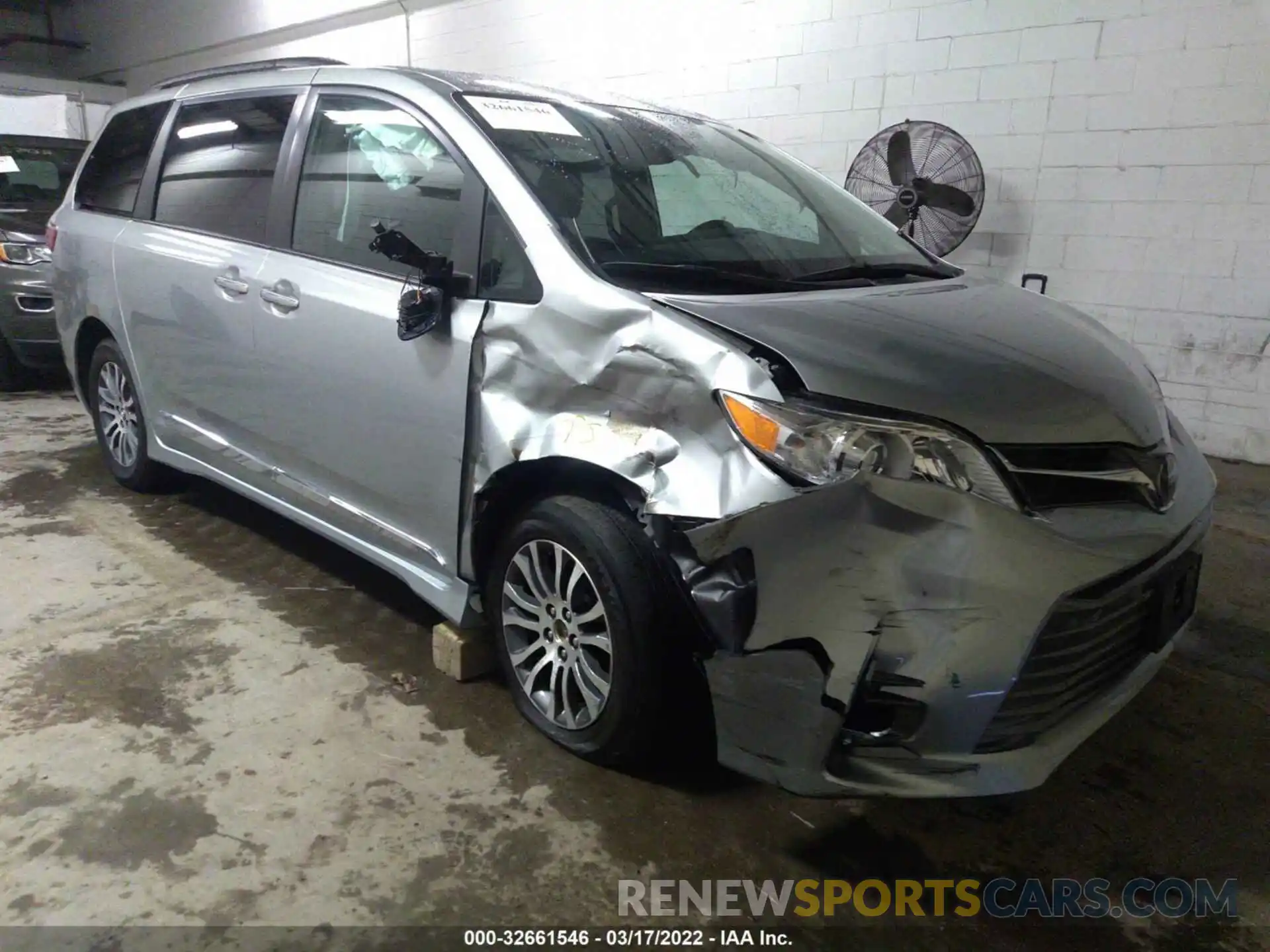 1 Photograph of a damaged car 5TDYZ3DC6KS989291 TOYOTA SIENNA 2019