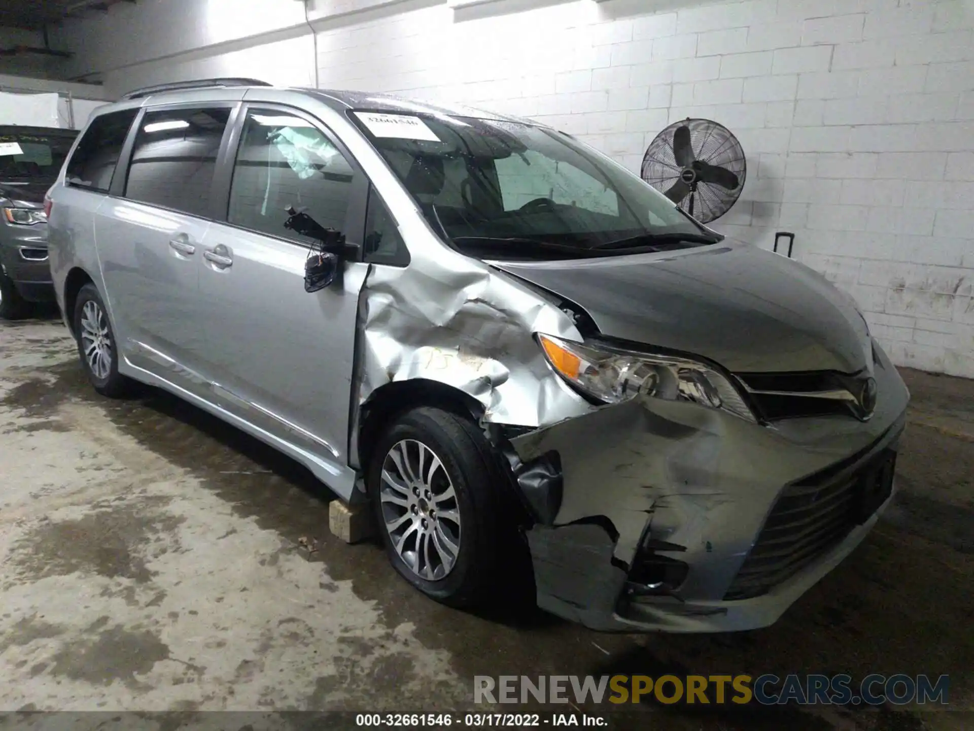 6 Photograph of a damaged car 5TDYZ3DC6KS989291 TOYOTA SIENNA 2019