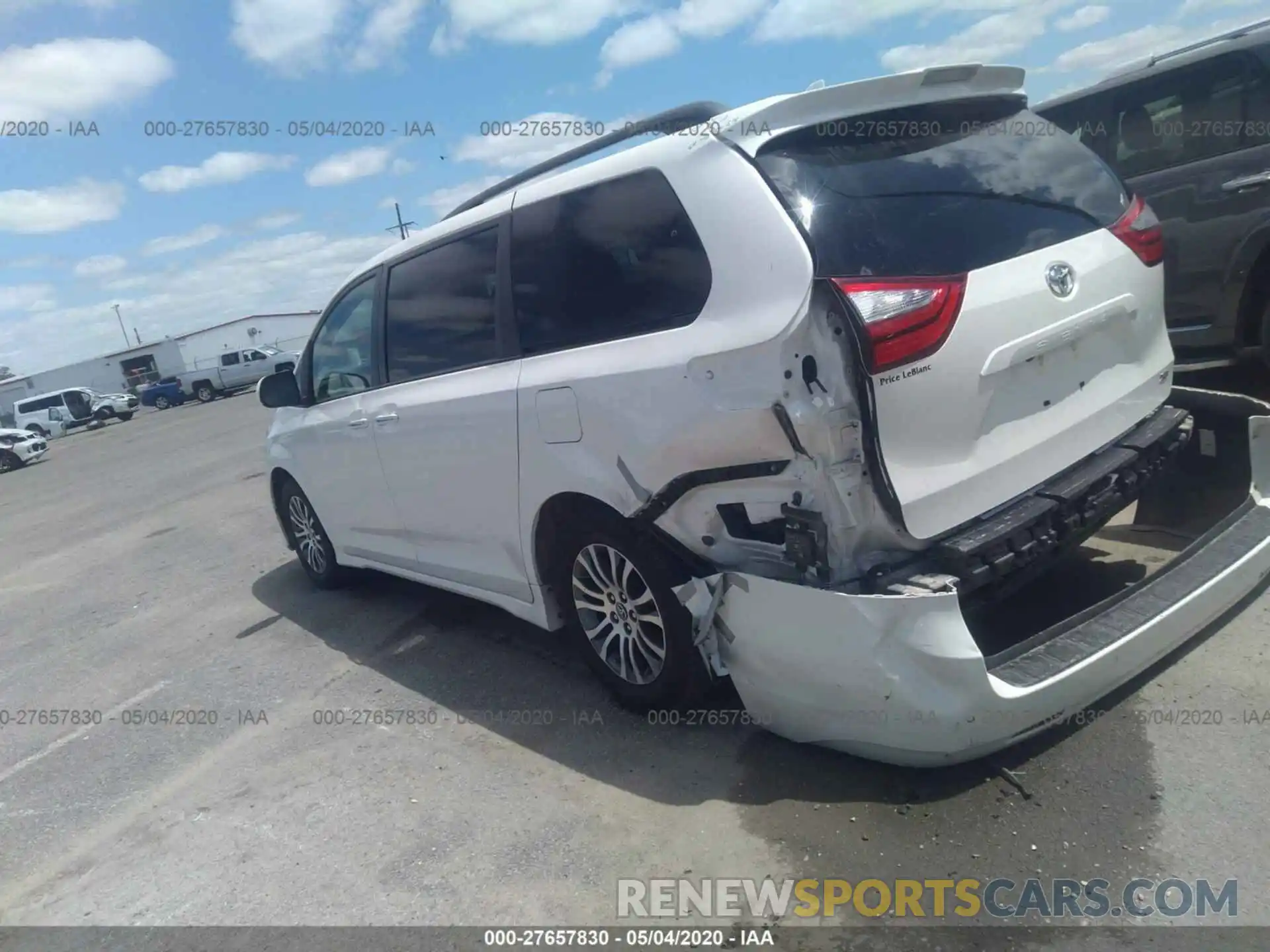 3 Photograph of a damaged car 5TDYZ3DC6KS989758 TOYOTA SIENNA 2019