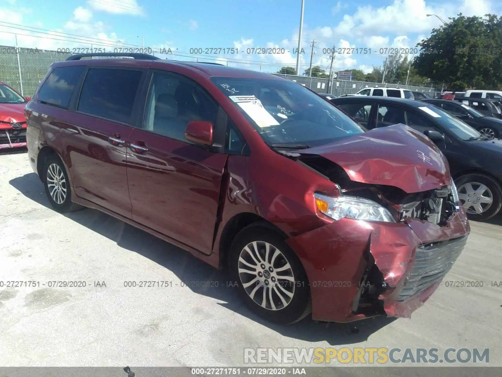 1 Photograph of a damaged car 5TDYZ3DC6KS990845 TOYOTA SIENNA 2019