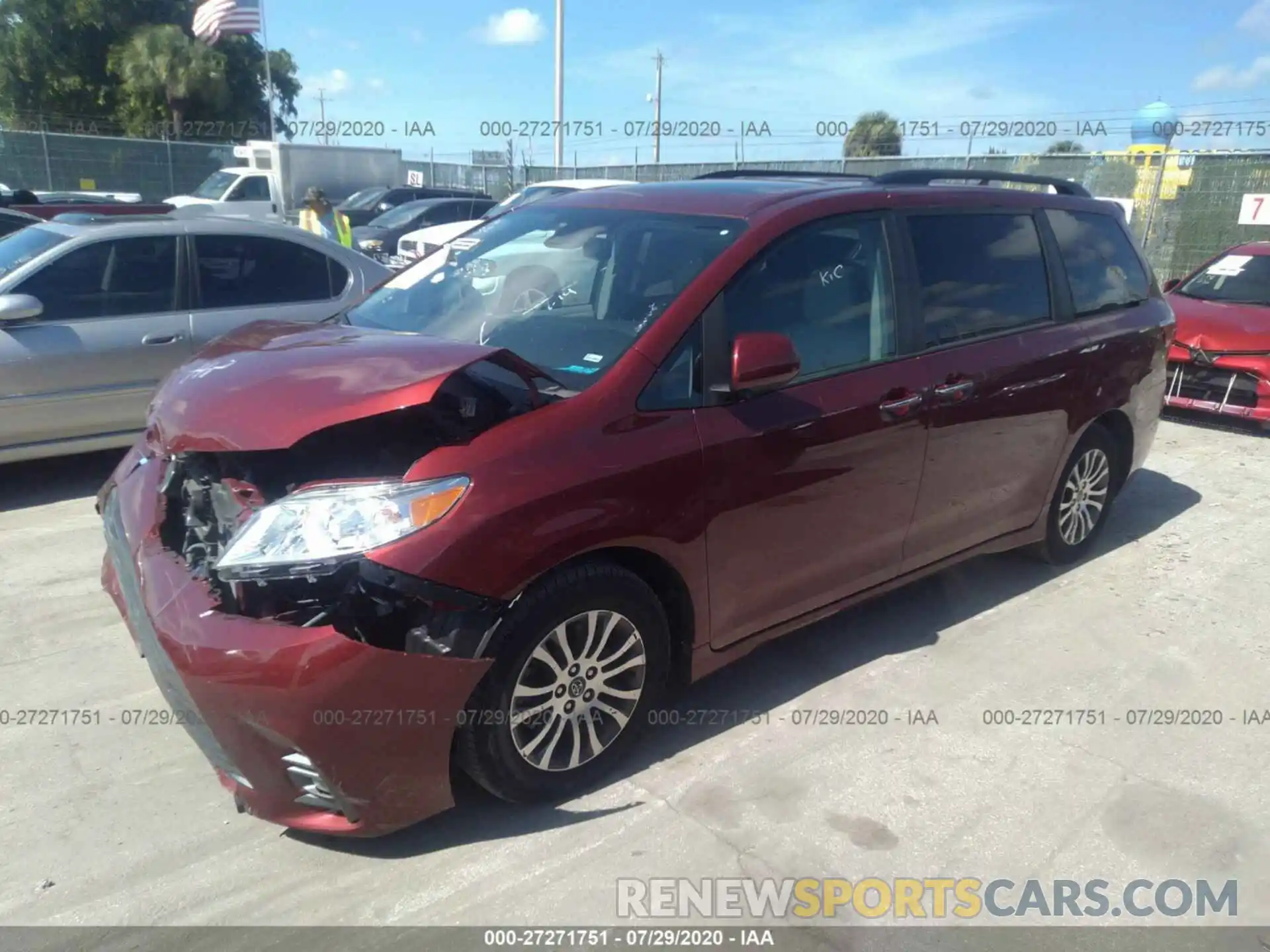 2 Photograph of a damaged car 5TDYZ3DC6KS990845 TOYOTA SIENNA 2019